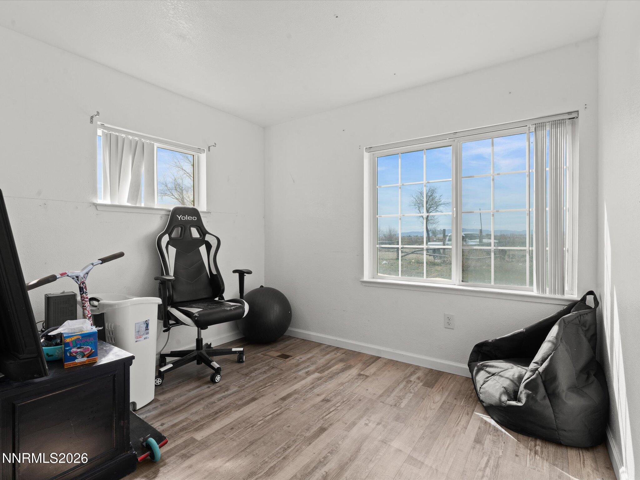 3320 Della Circle Property Photo 21