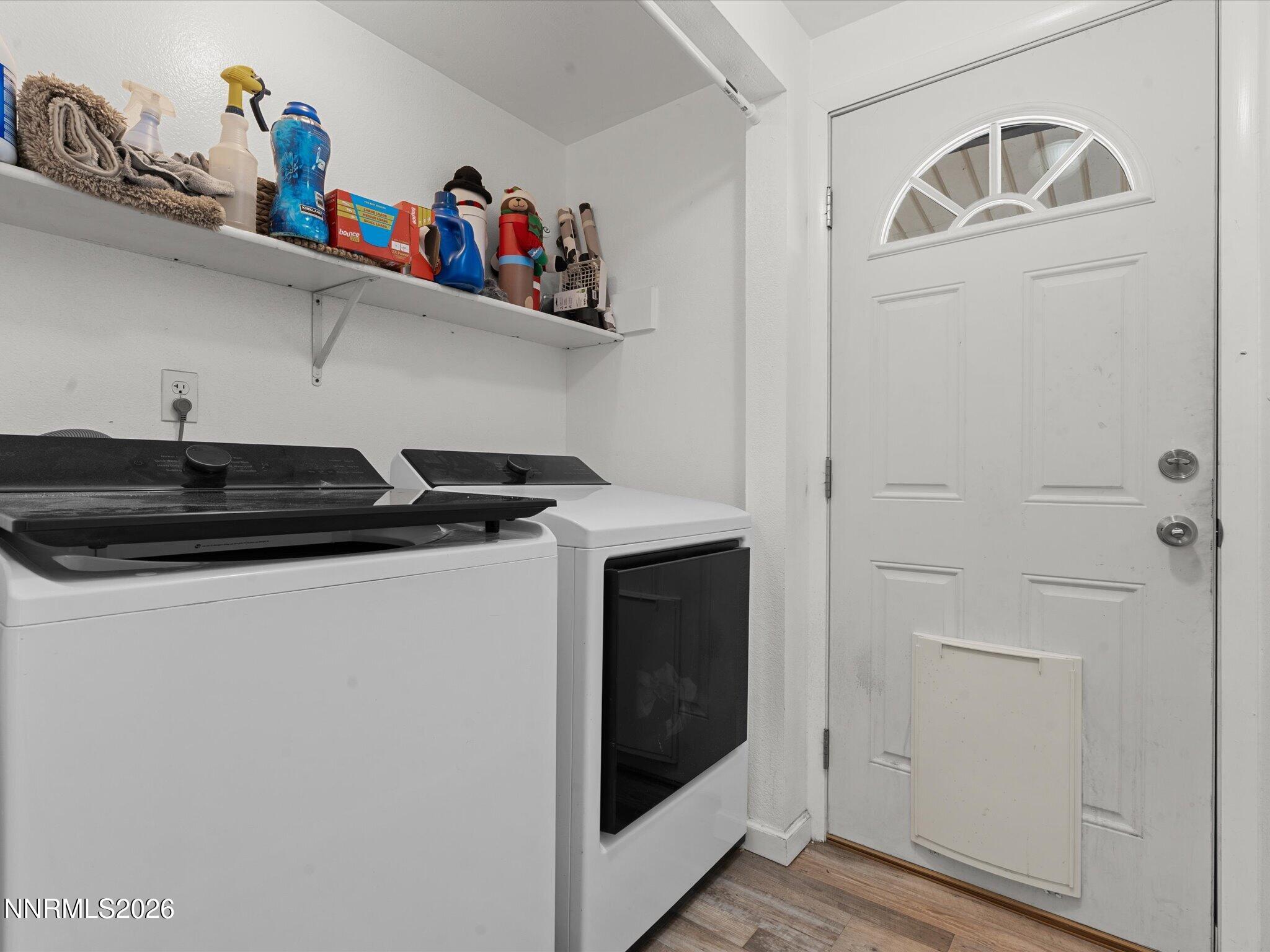 3320 Della Circle Property Photo 23