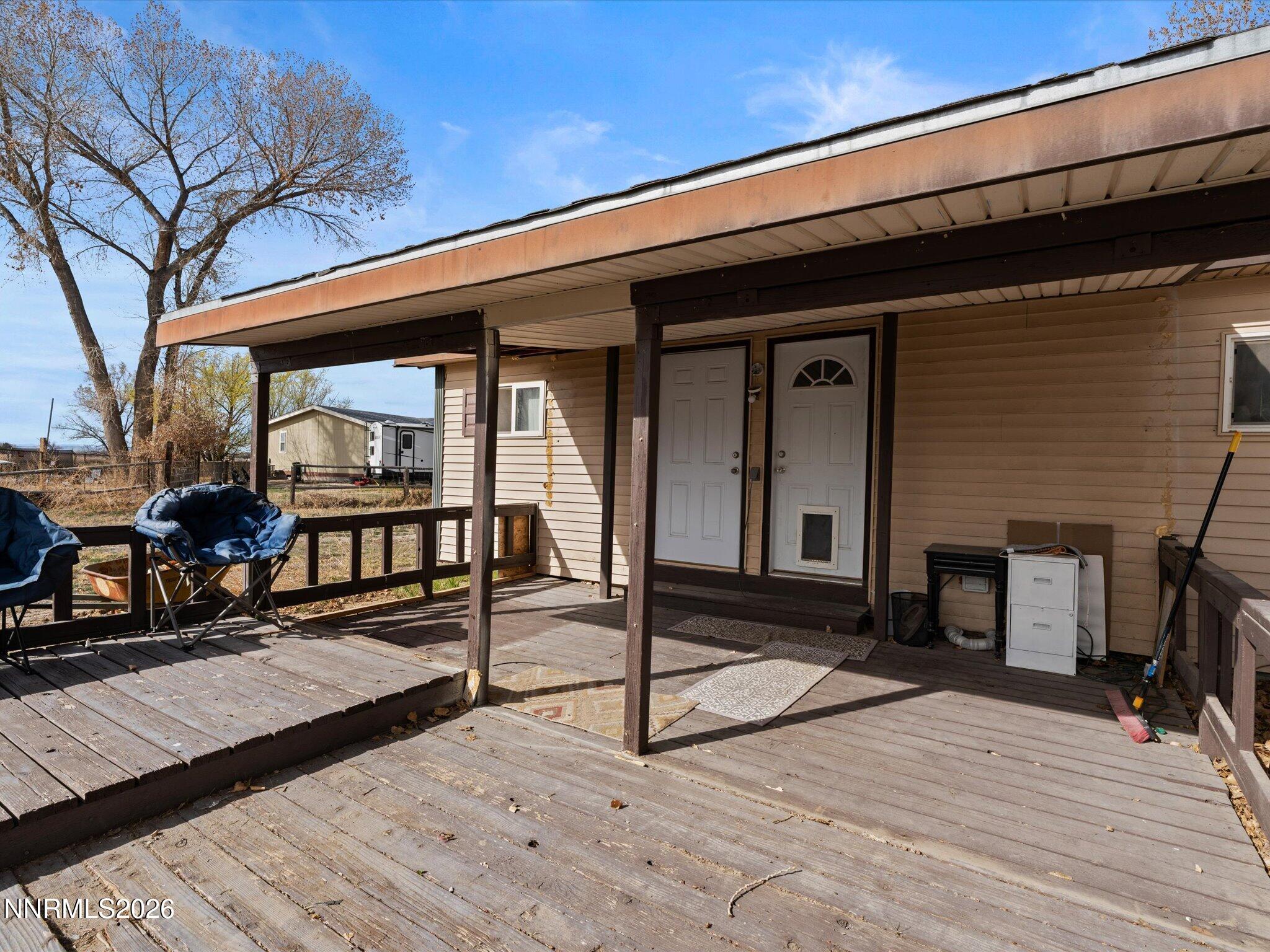 3320 Della Circle Property Photo 30