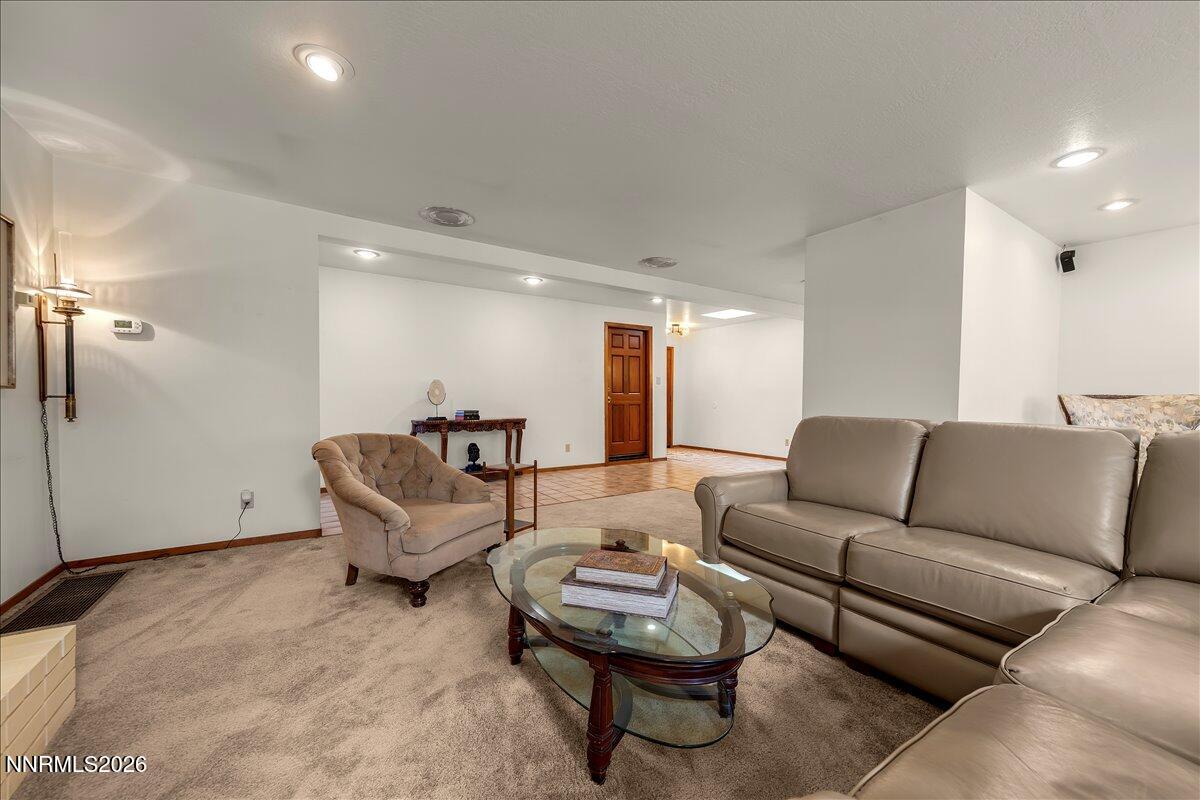 100 Moore Lane Property Photo 11