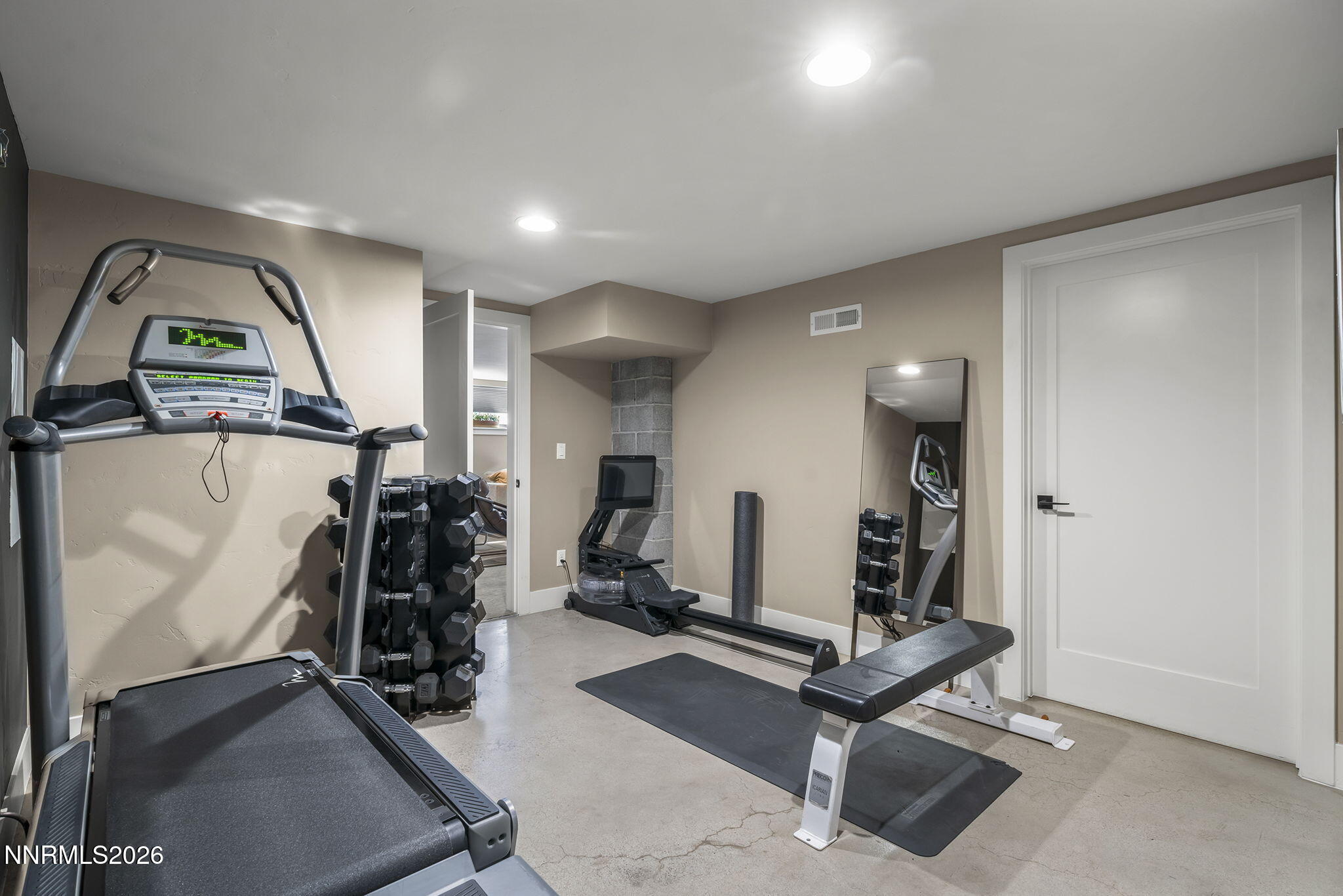 1085 Sharon Way Property Photo 34