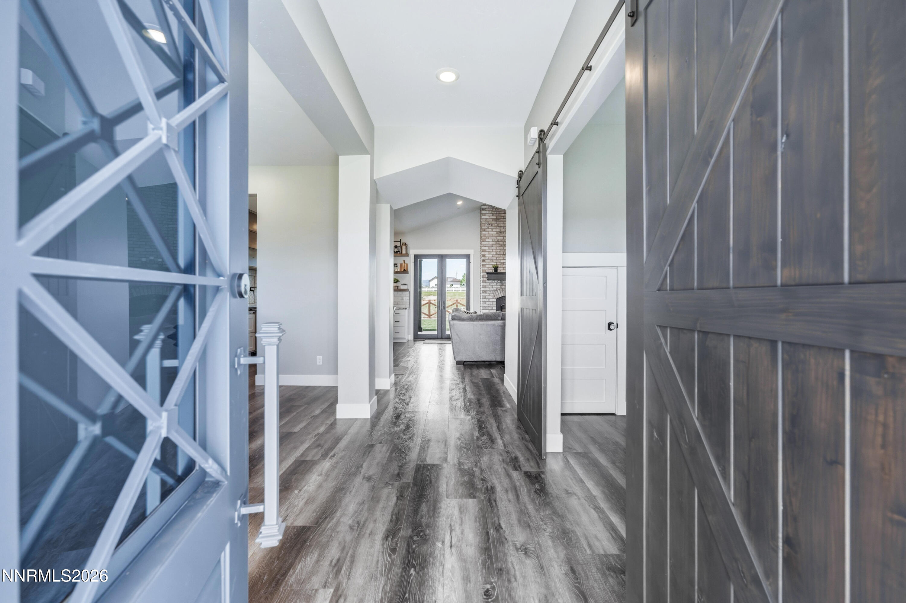 1409 Hunters Point Drive Property Photo 6
