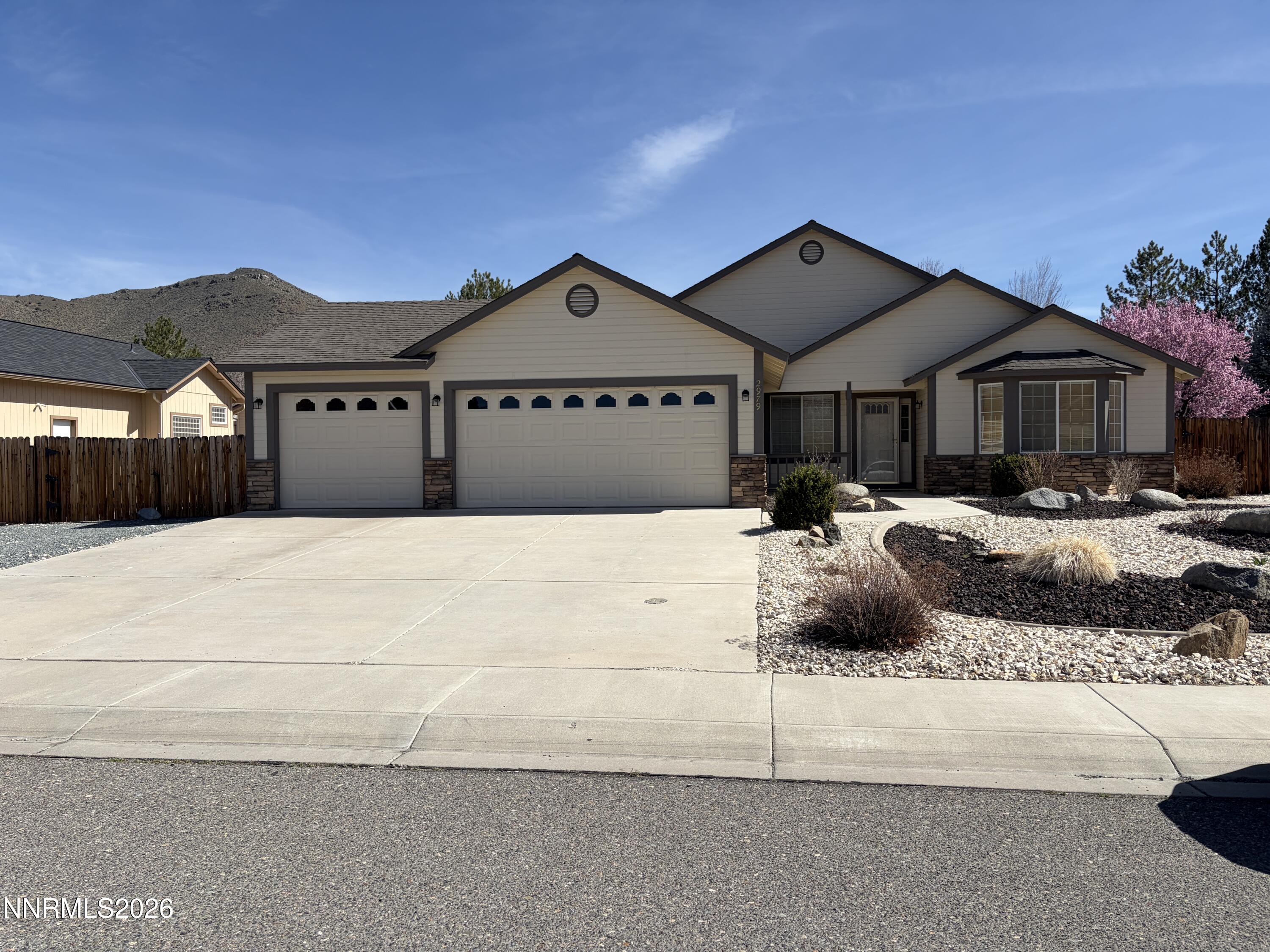 2979 Del Rio Lane Property Photo 1