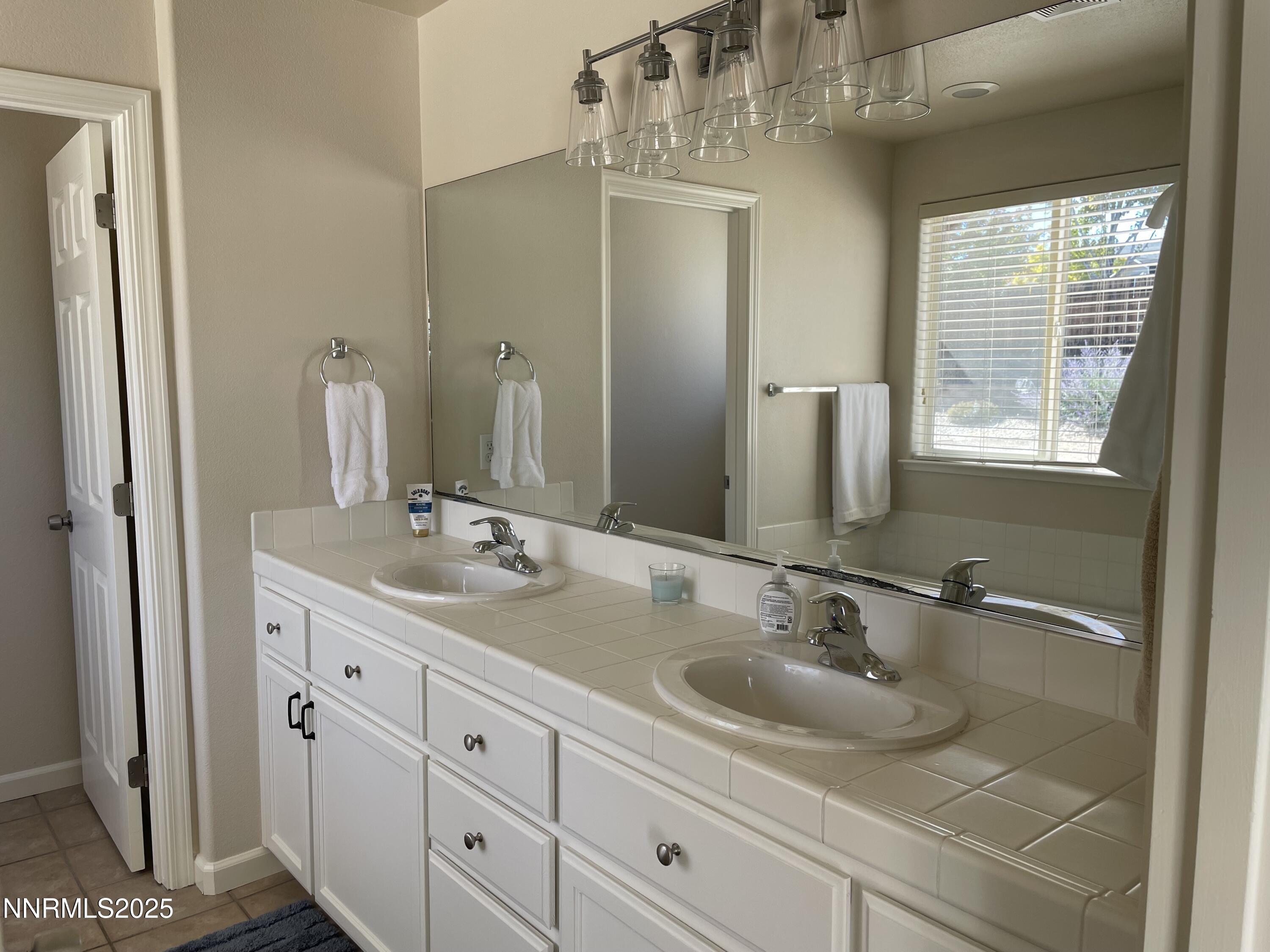 2979 Del Rio Lane Property Photo 11