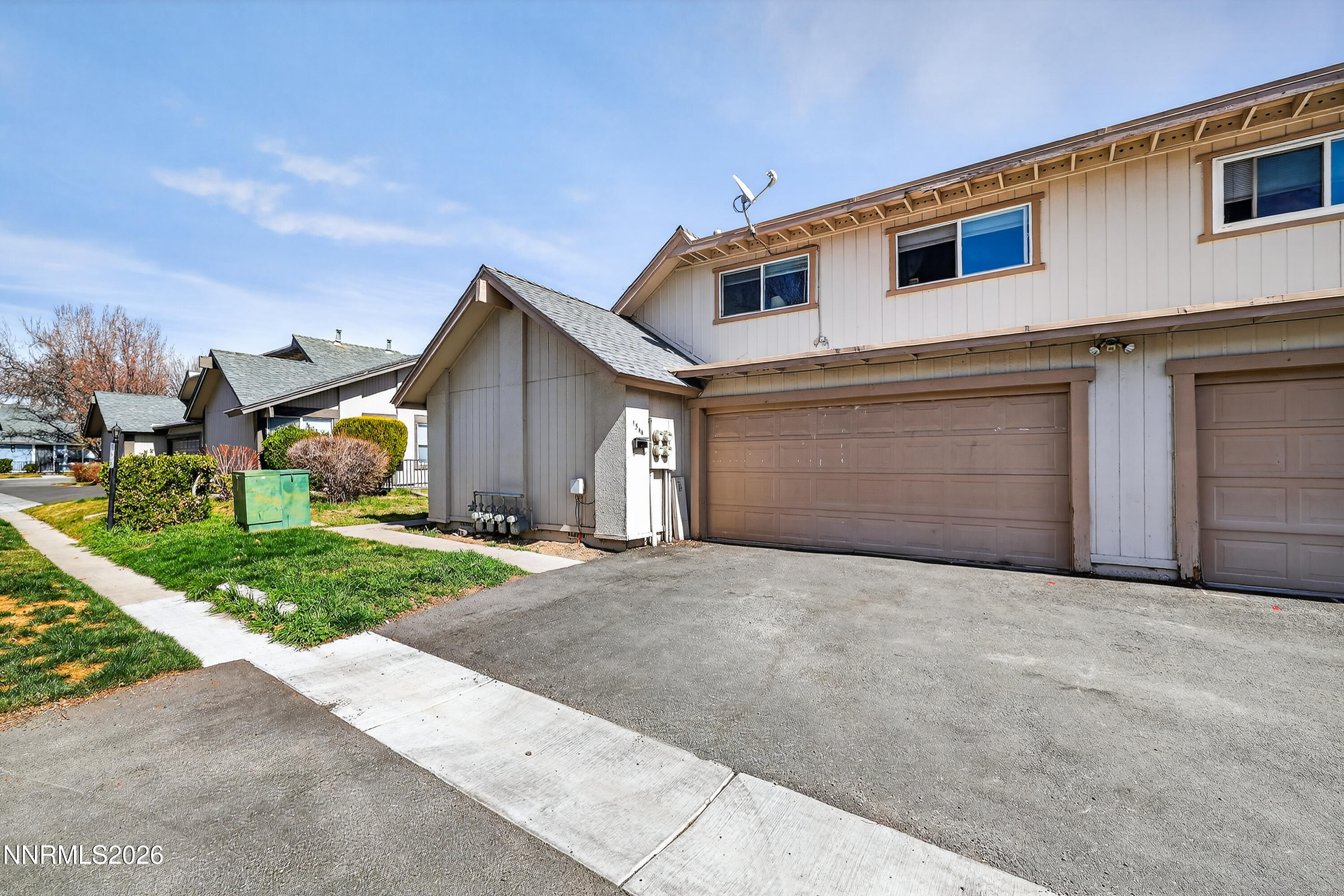 1544 Chester Square Property Photo 2