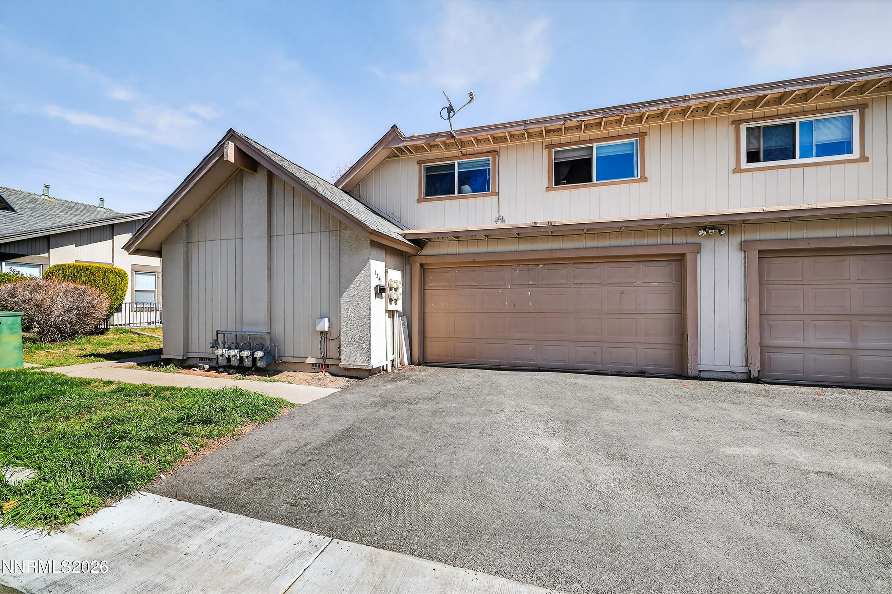 1544 Chester Square Property Photo 3