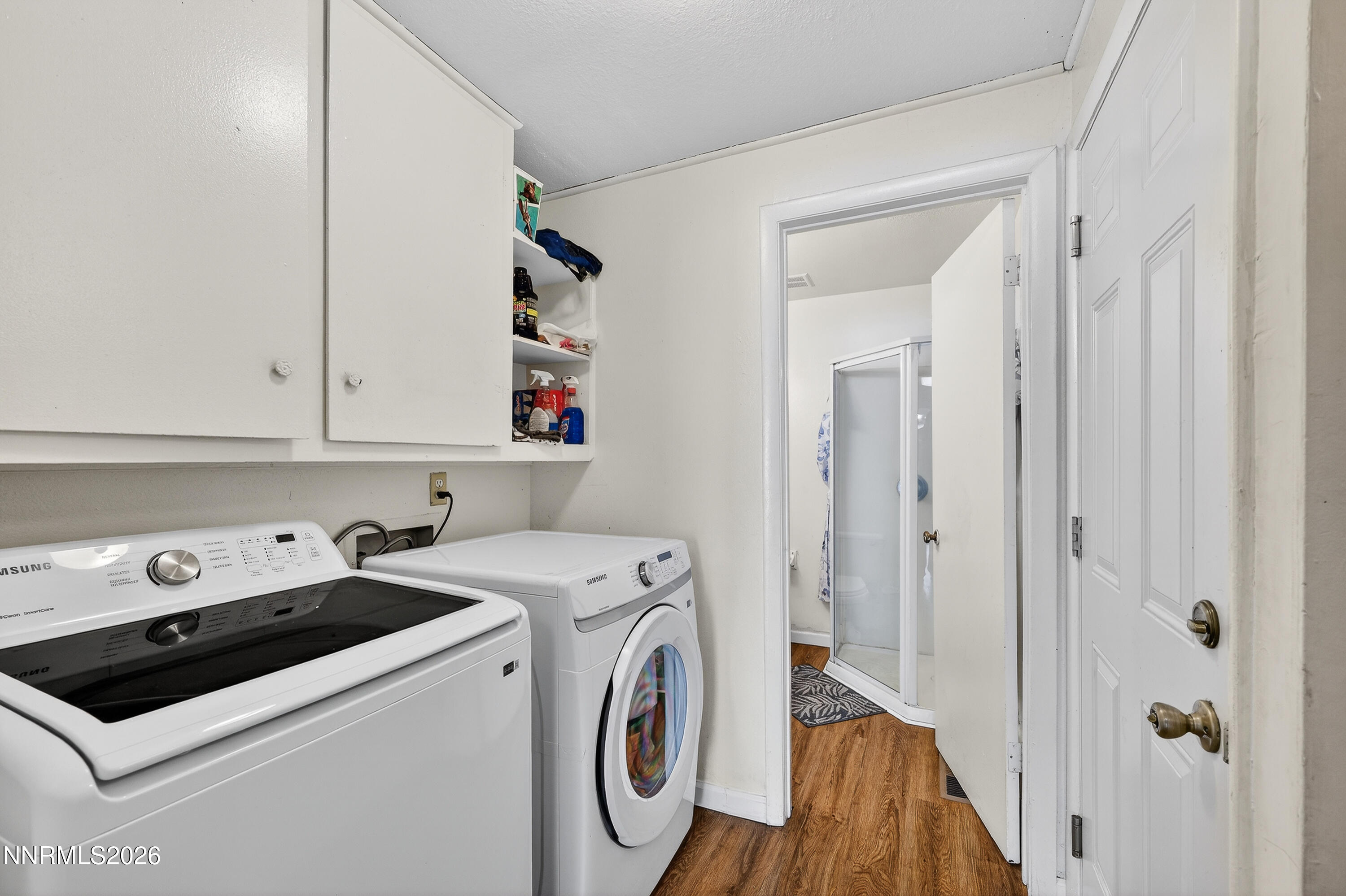 1544 Chester Square Property Photo 7