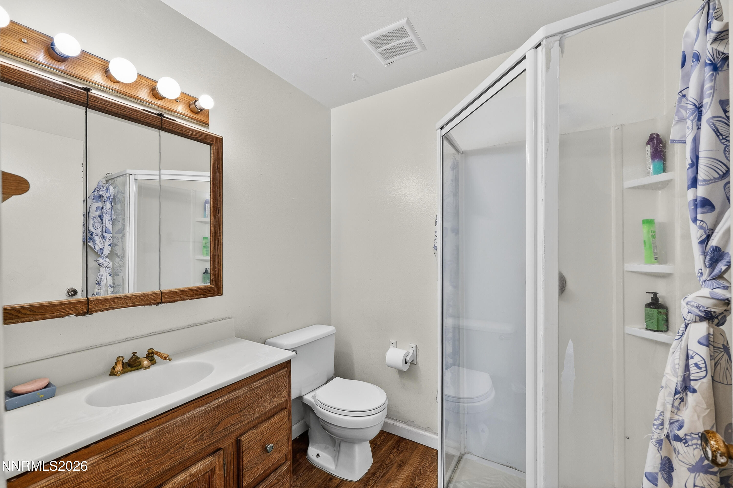 1544 Chester Square Property Photo 8