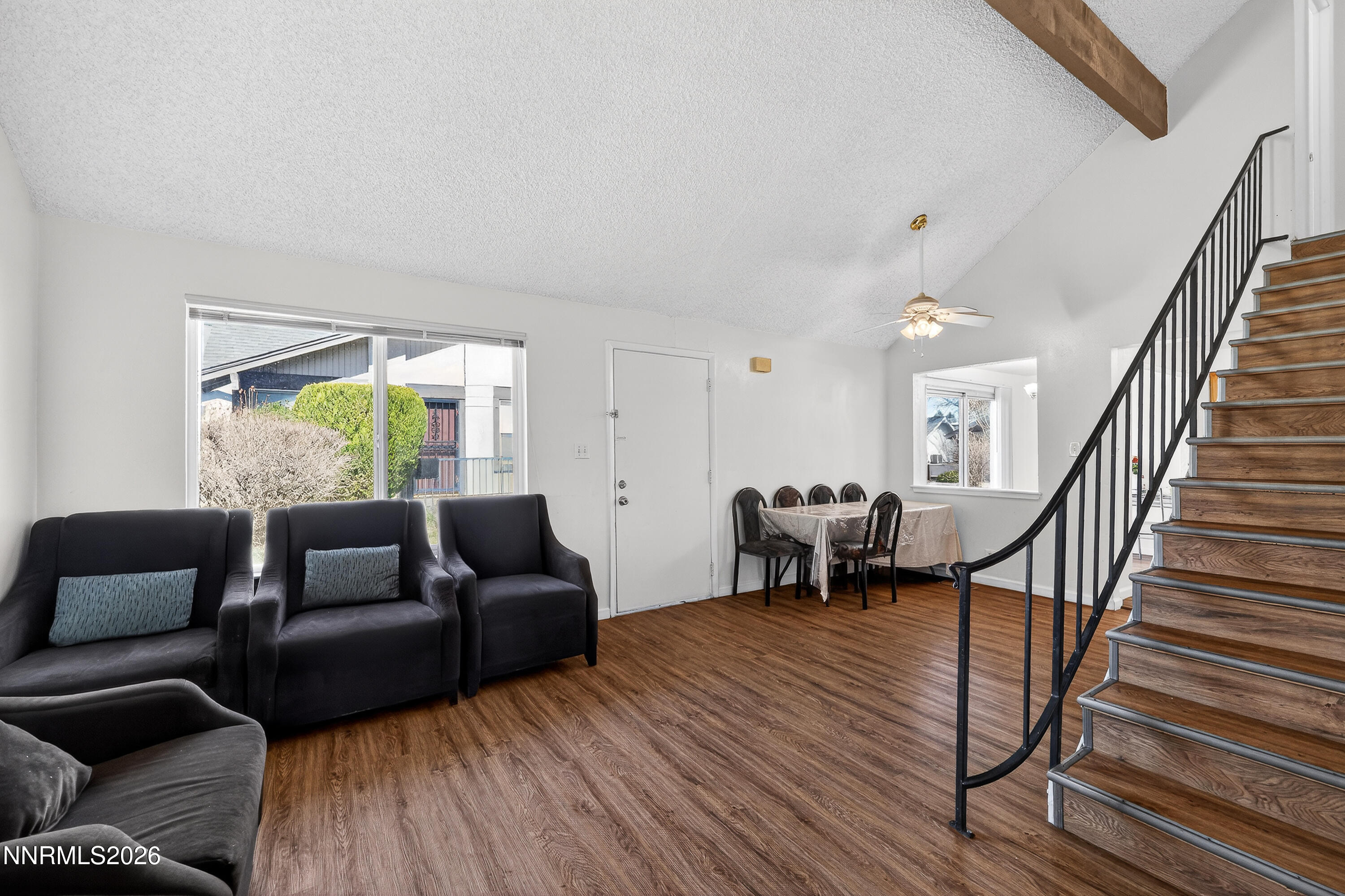 1544 Chester Square Property Photo 12