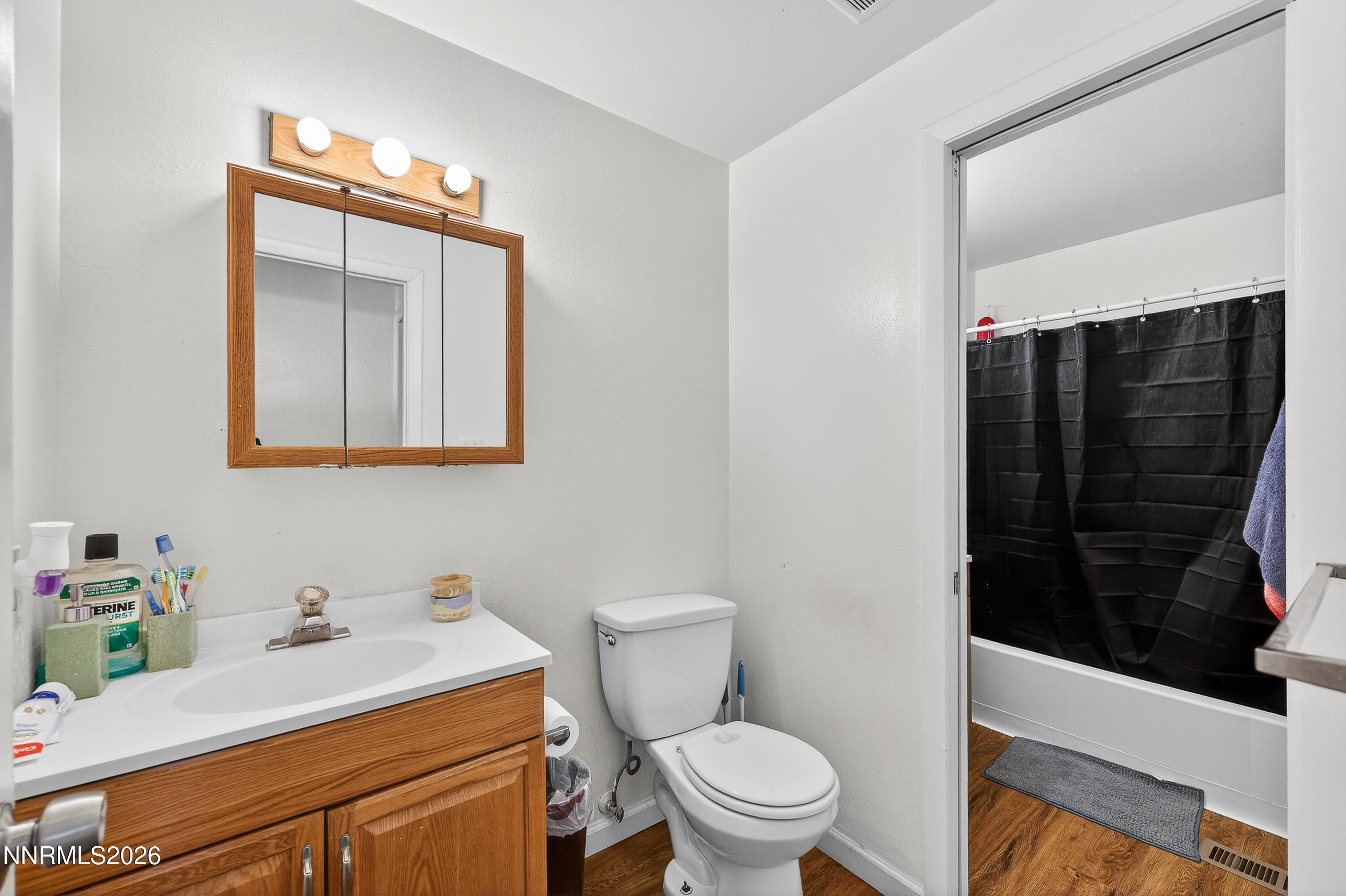 1544 Chester Square Property Photo 15