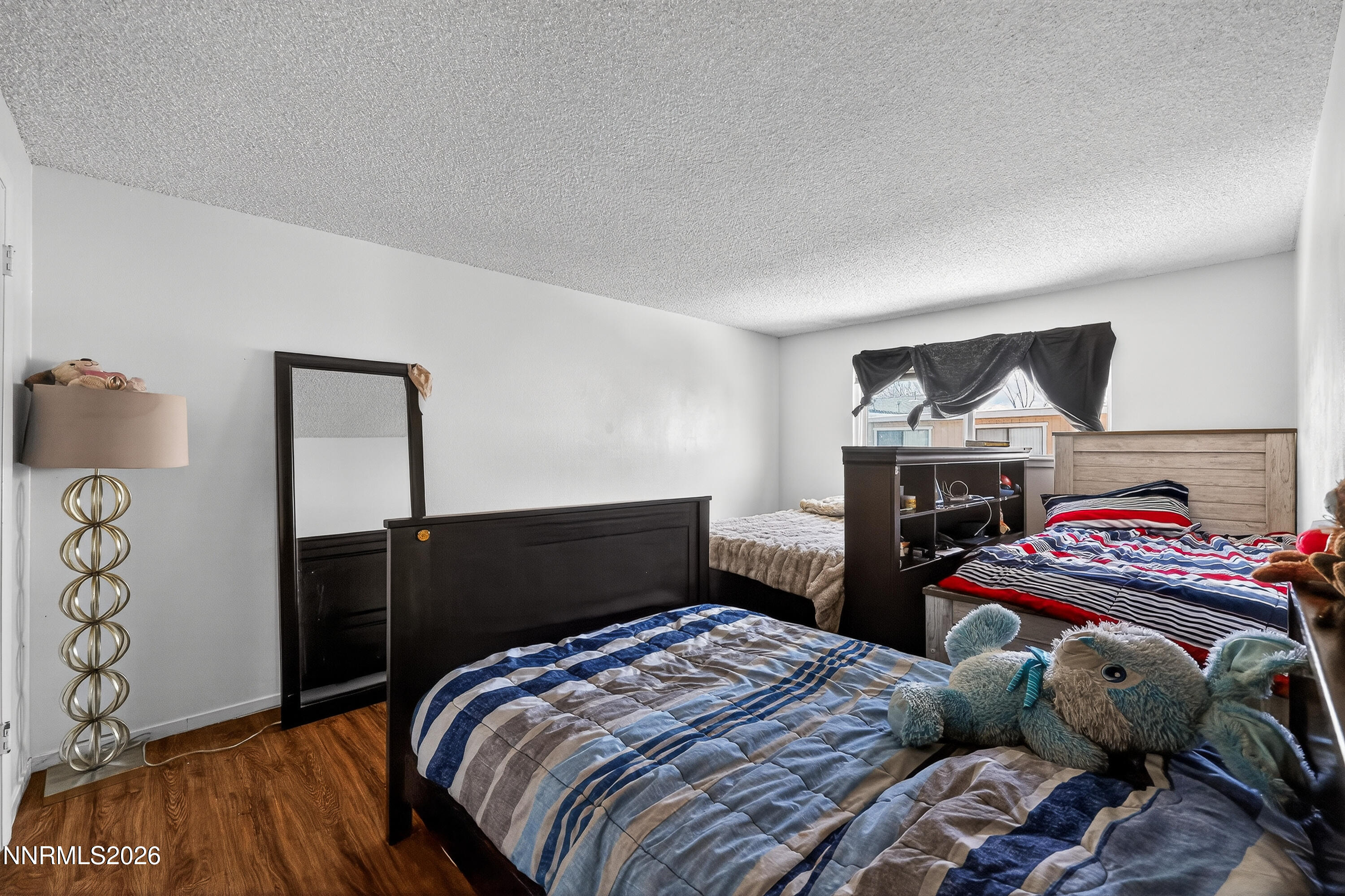 1544 Chester Square Property Photo 16