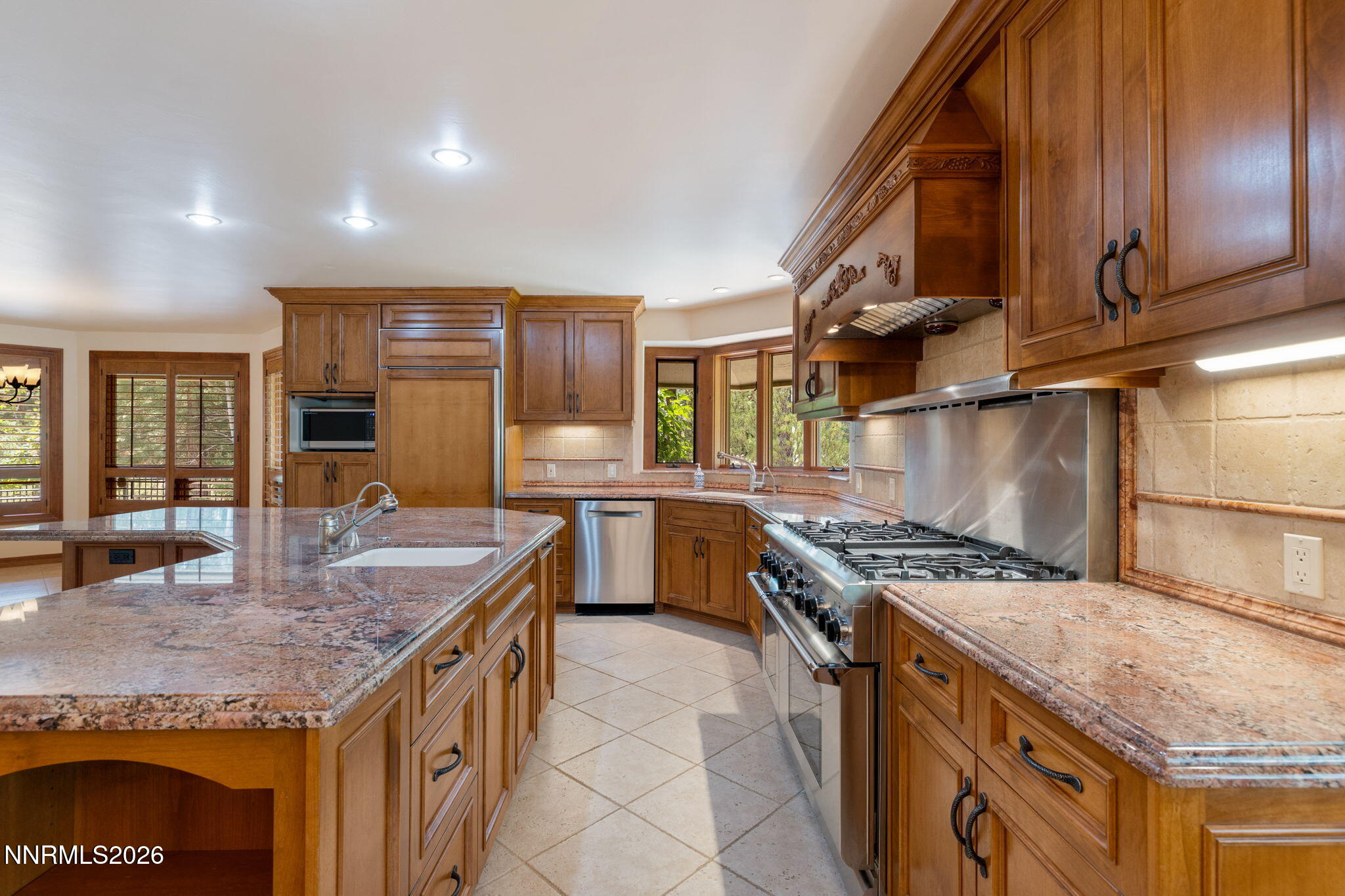 360 Sylvan Court Property Photo 11