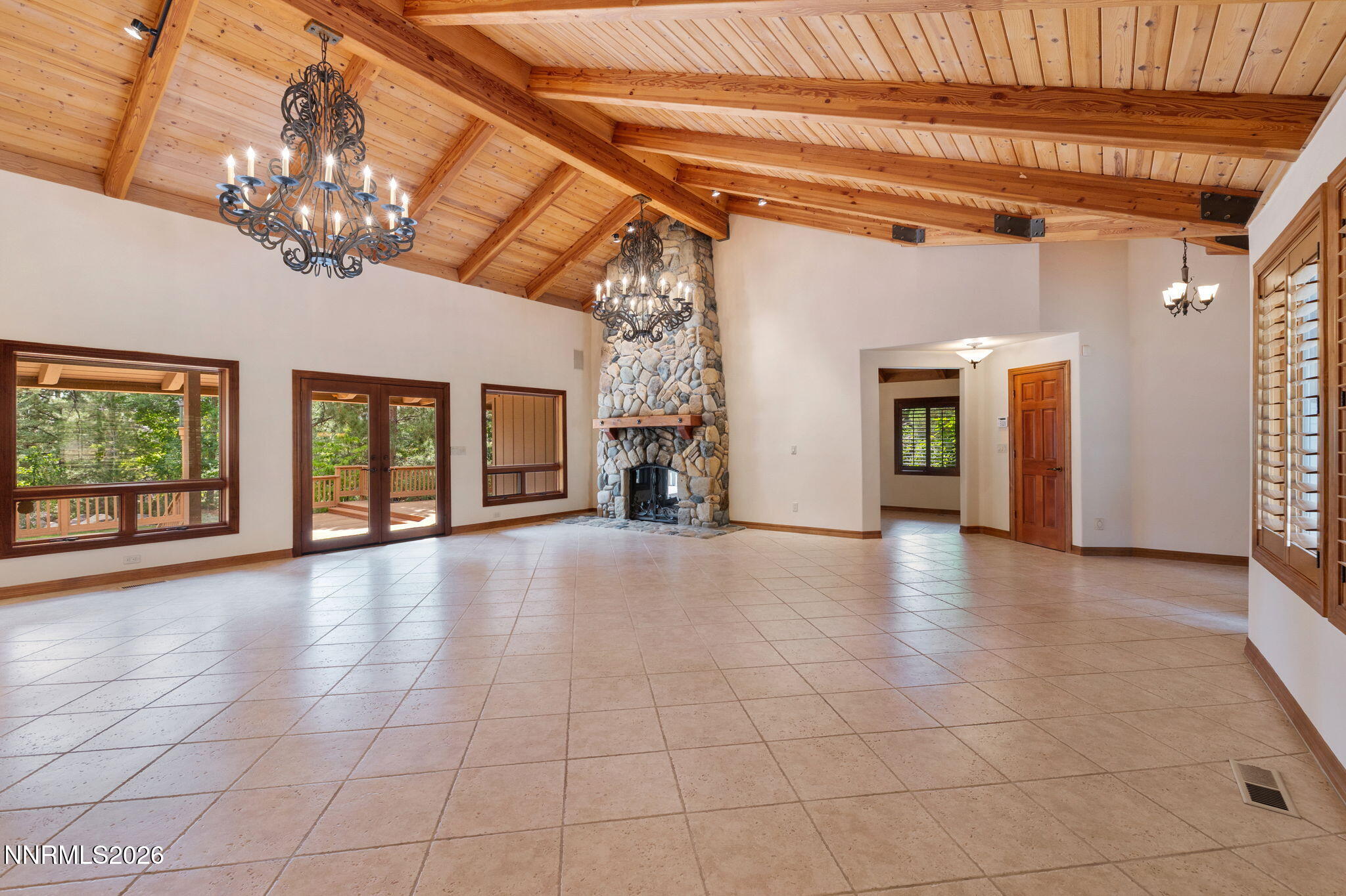 360 Sylvan Court Property Photo 43