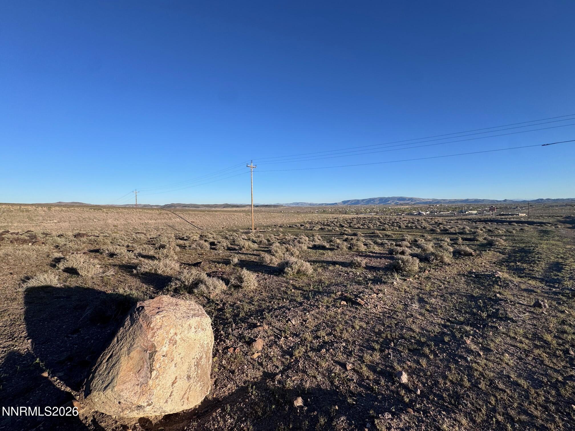 1725 Hwy 95a Property Photo 6