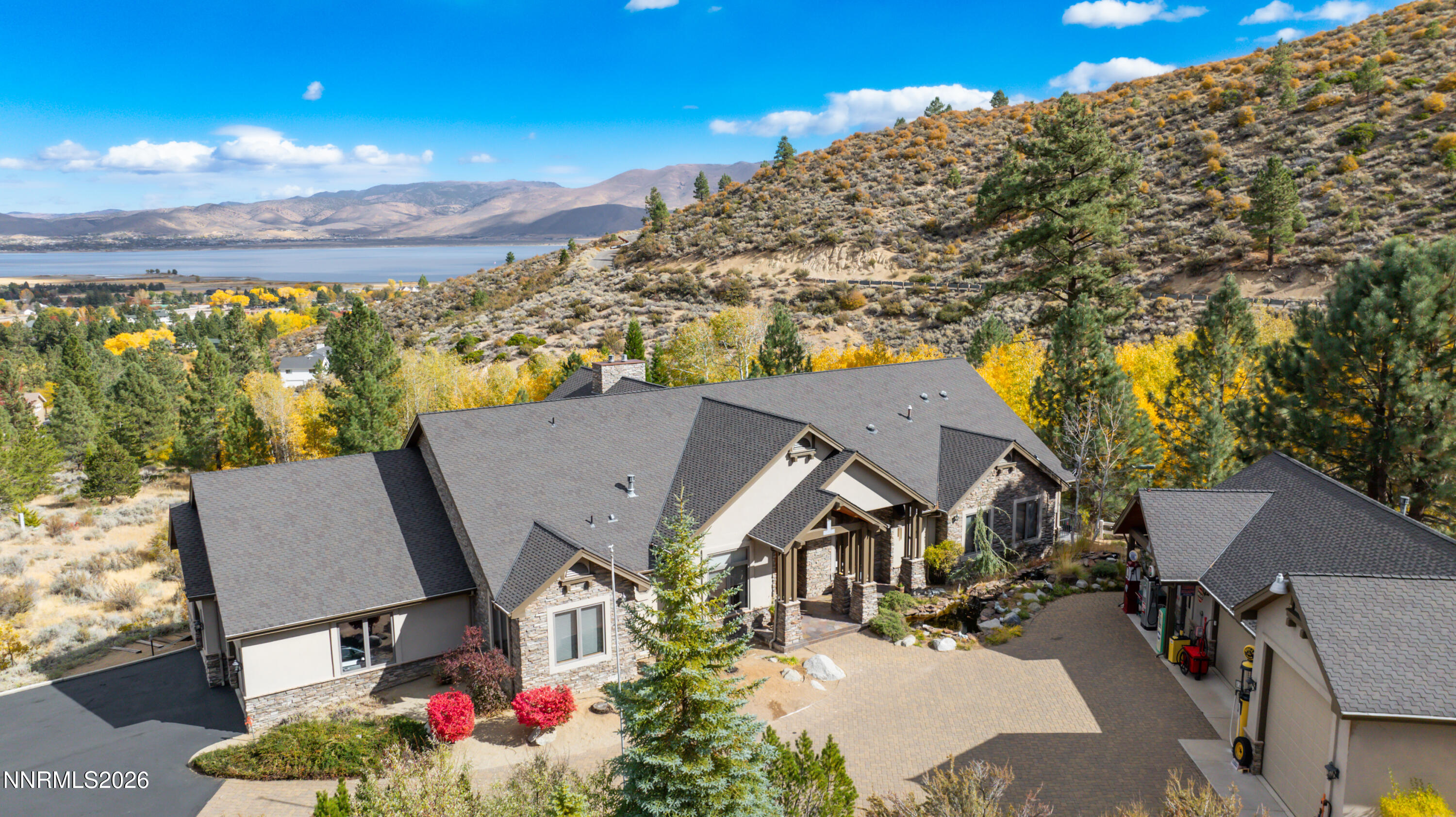 7450 Bryan Canyon Road Property Photo 1