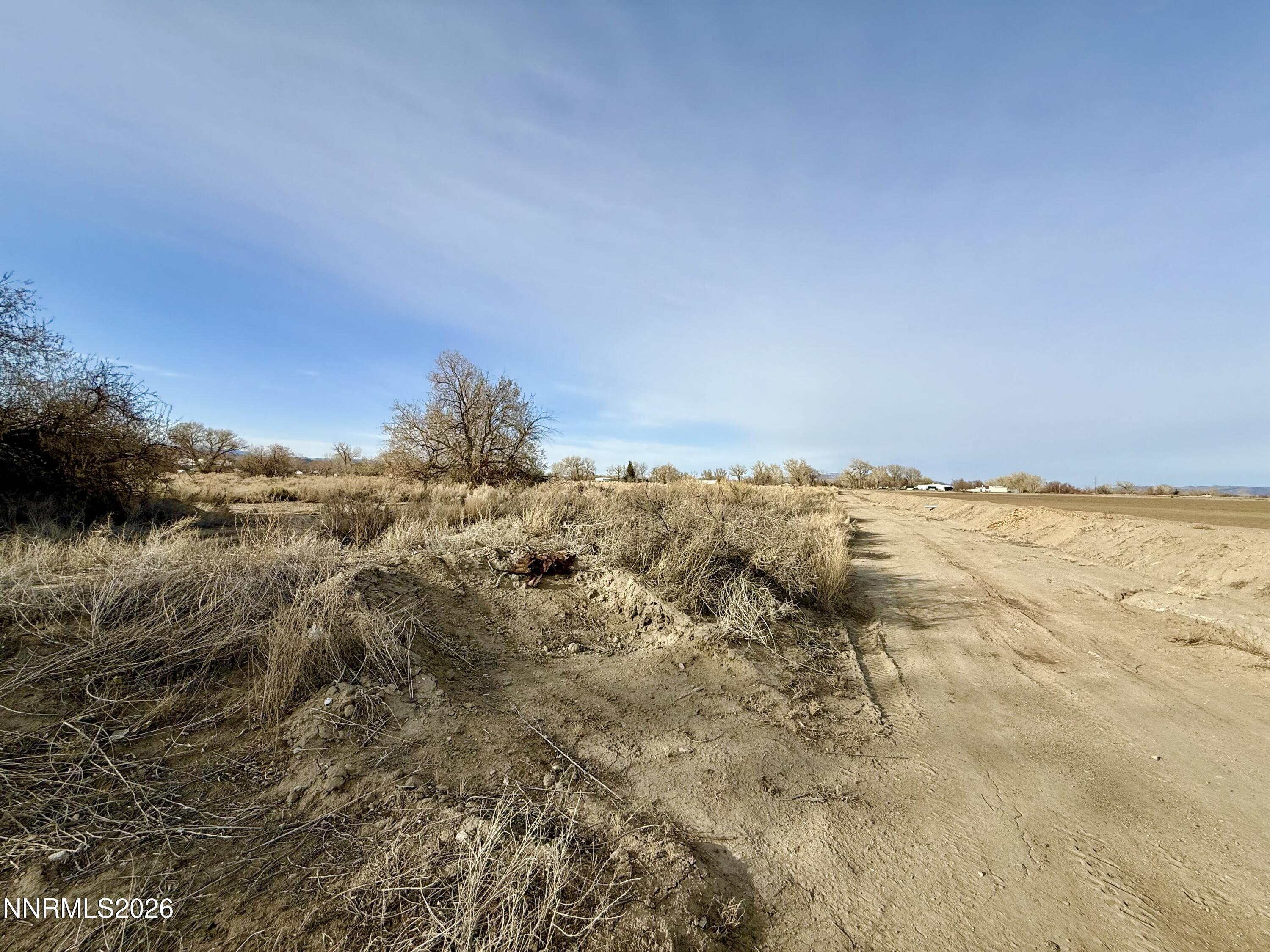 13 E Hwy 95a Property Photo 11
