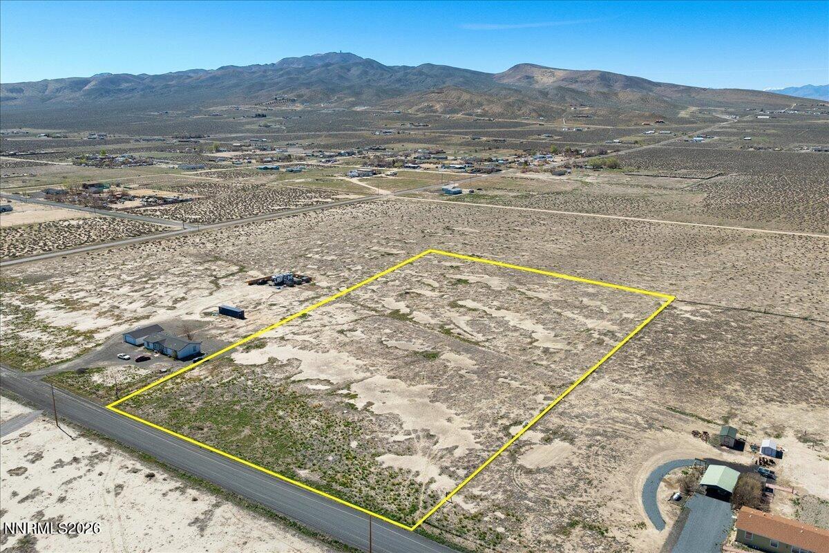 4815 Deodar Street Property Photo 3