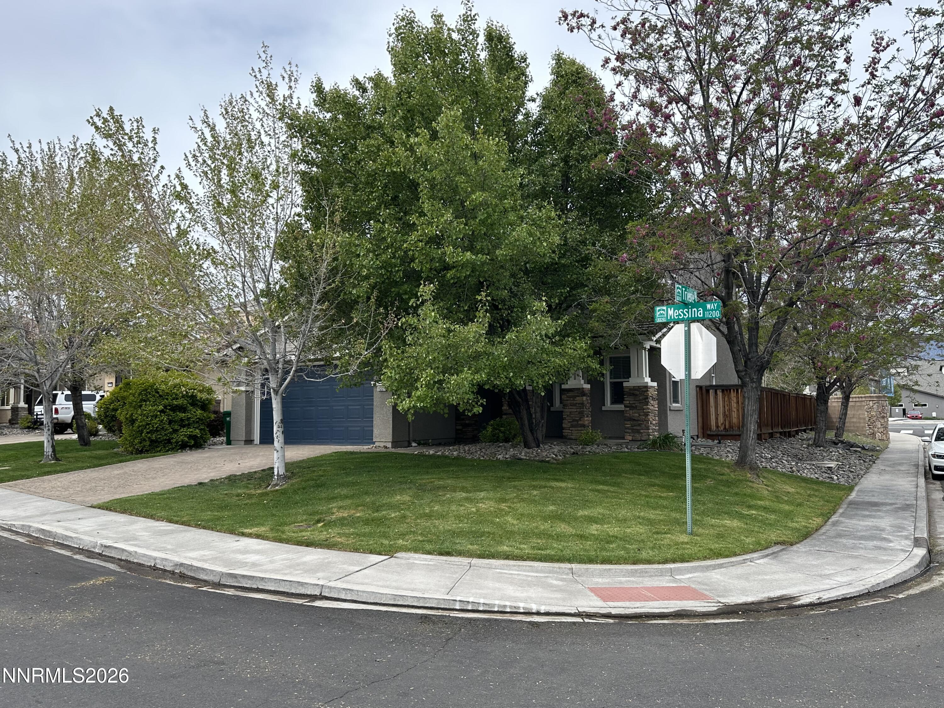11201 Messina Way Property Photo 5