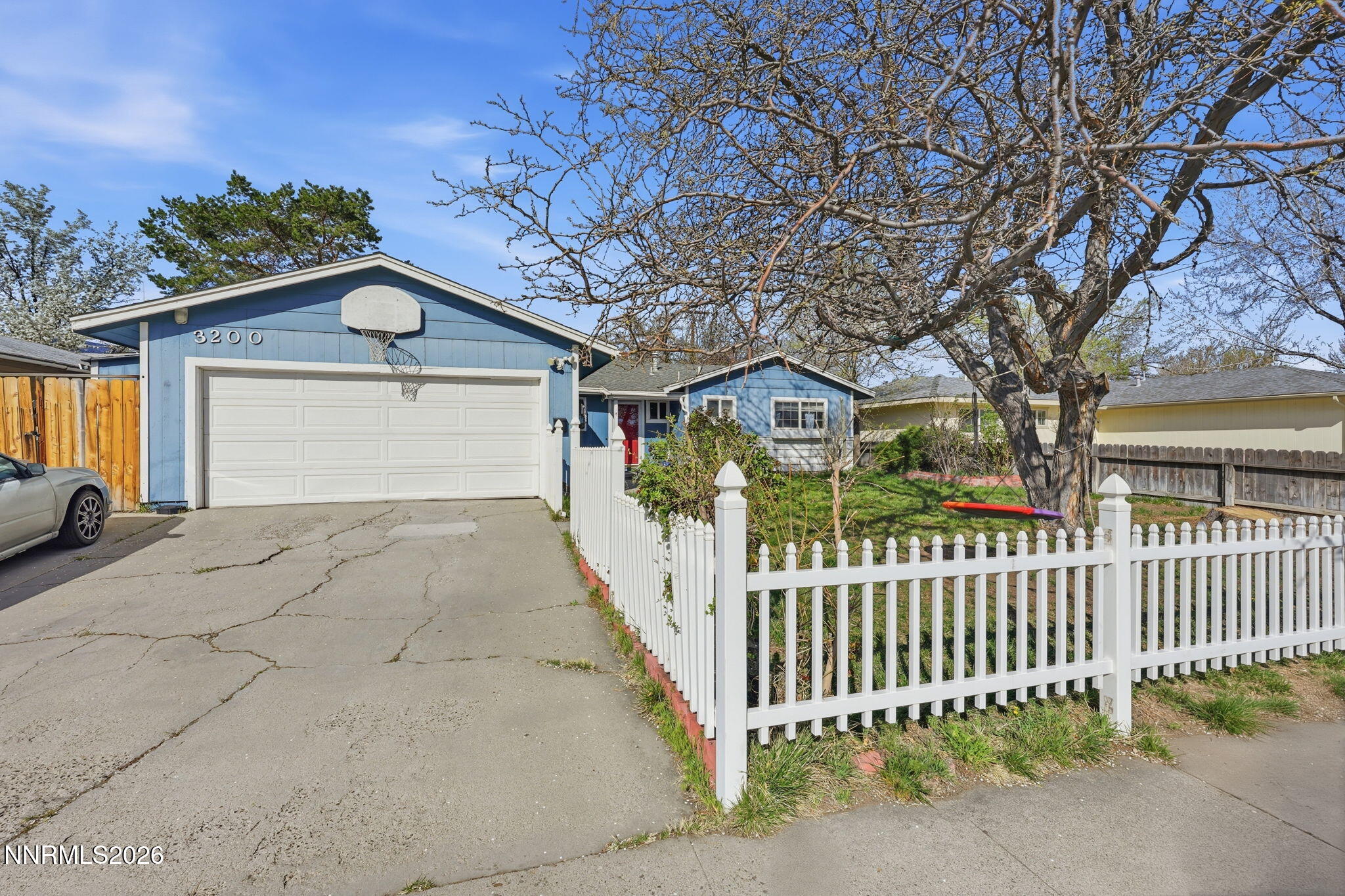 3200 Pine Lane Property Photo 2