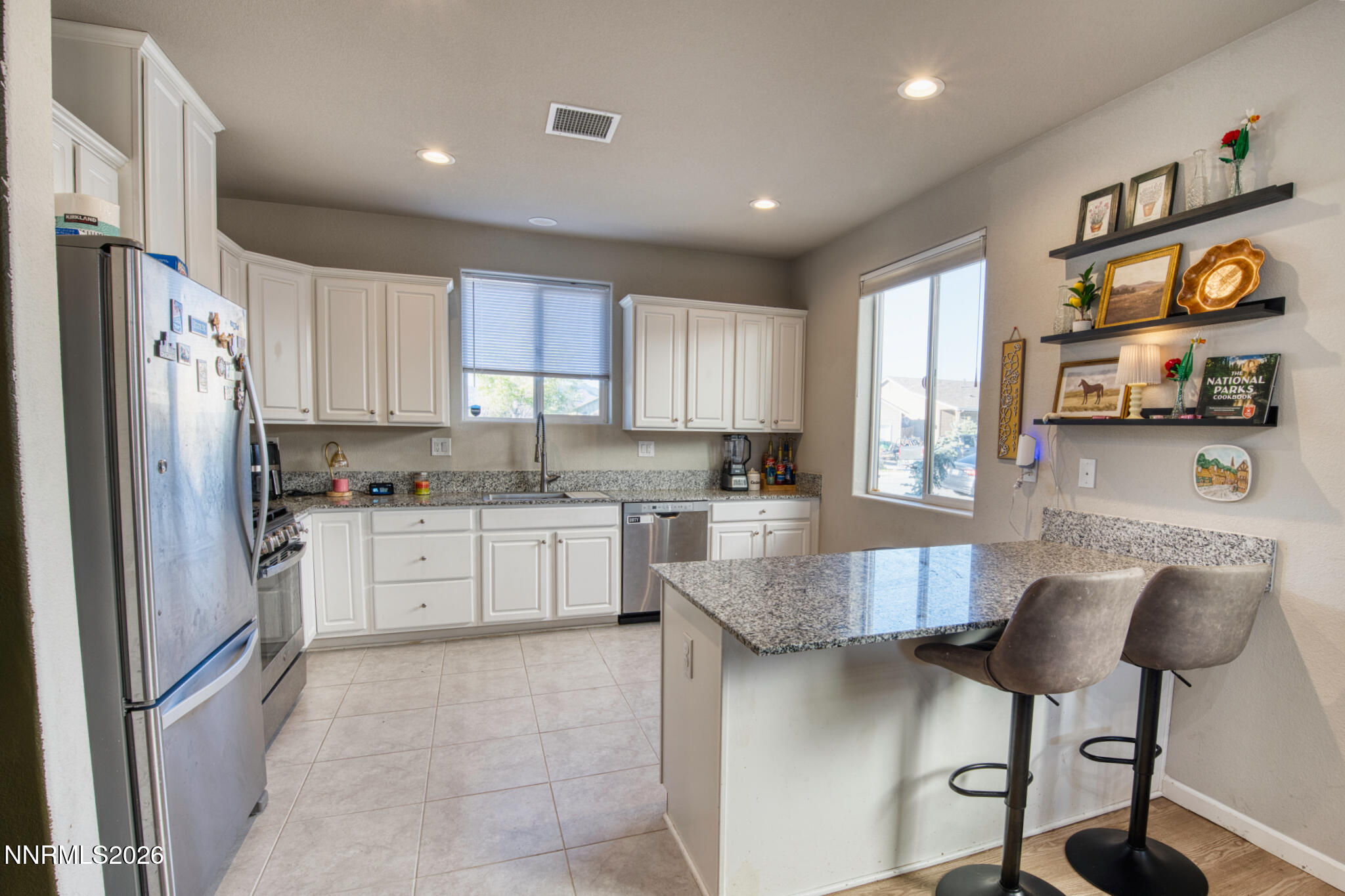 318 Granite Court Property Photo 7