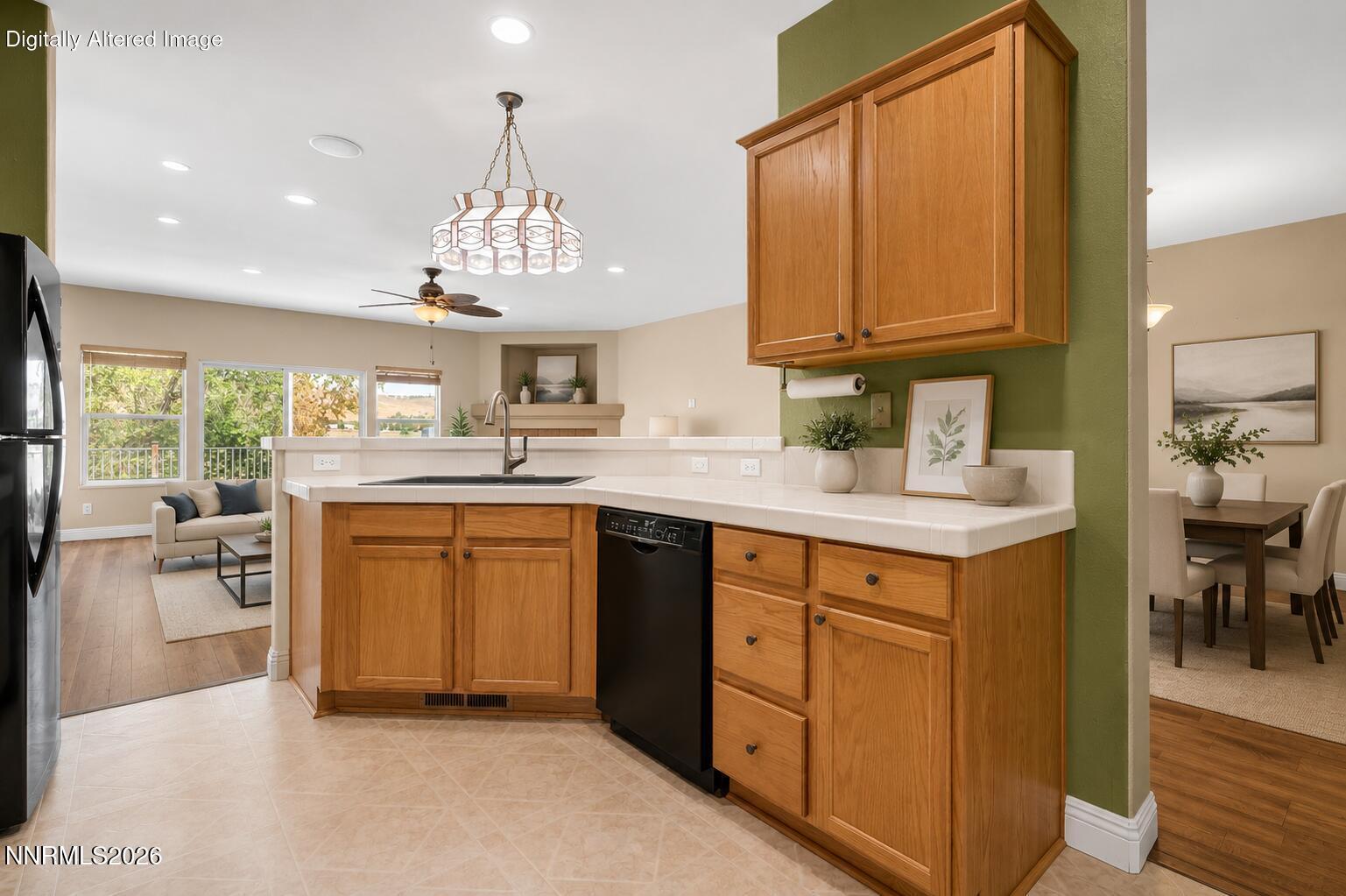 5582 Knoll View Way Property Photo 11