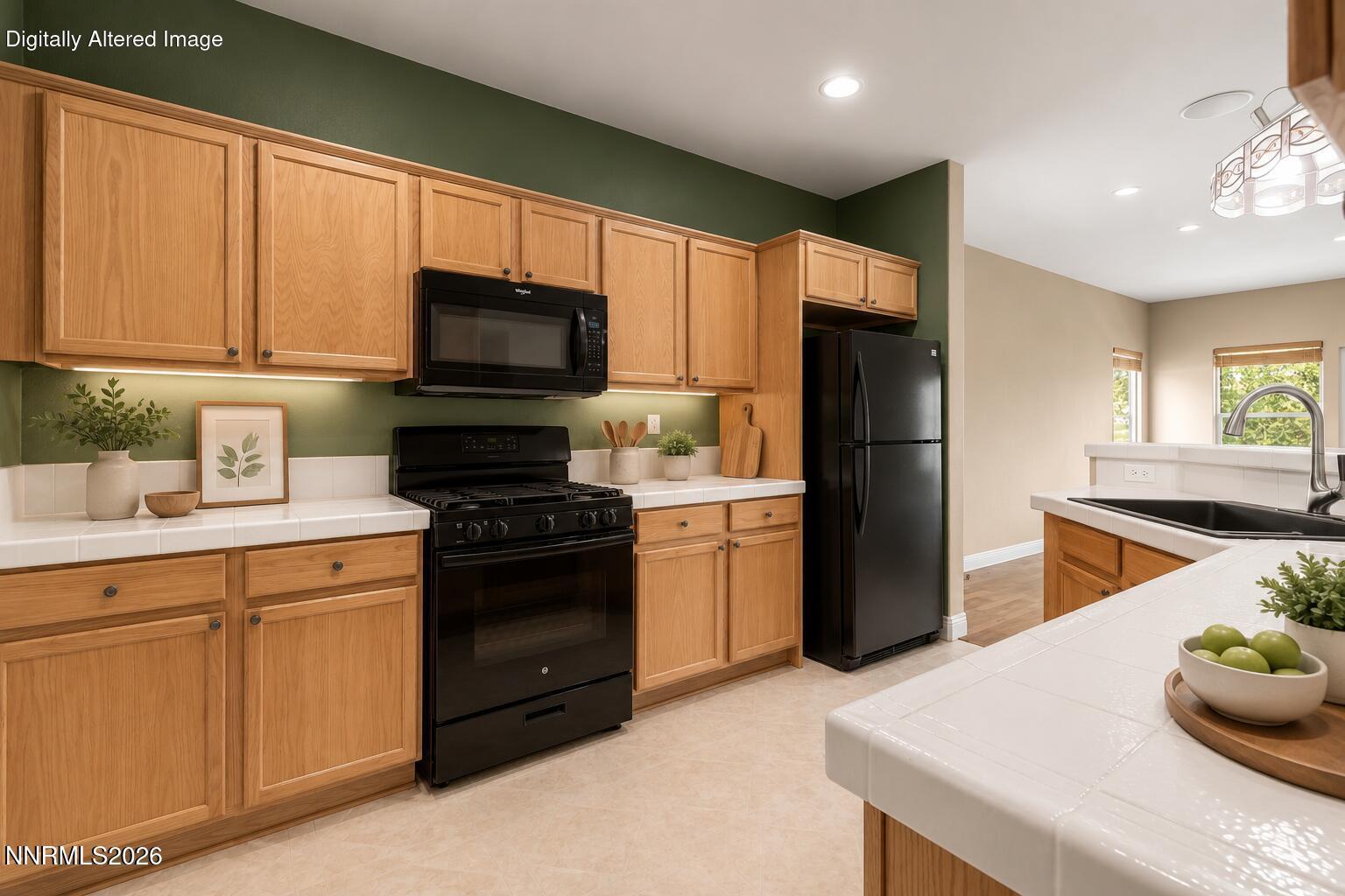 5582 Knoll View Way Property Photo 13