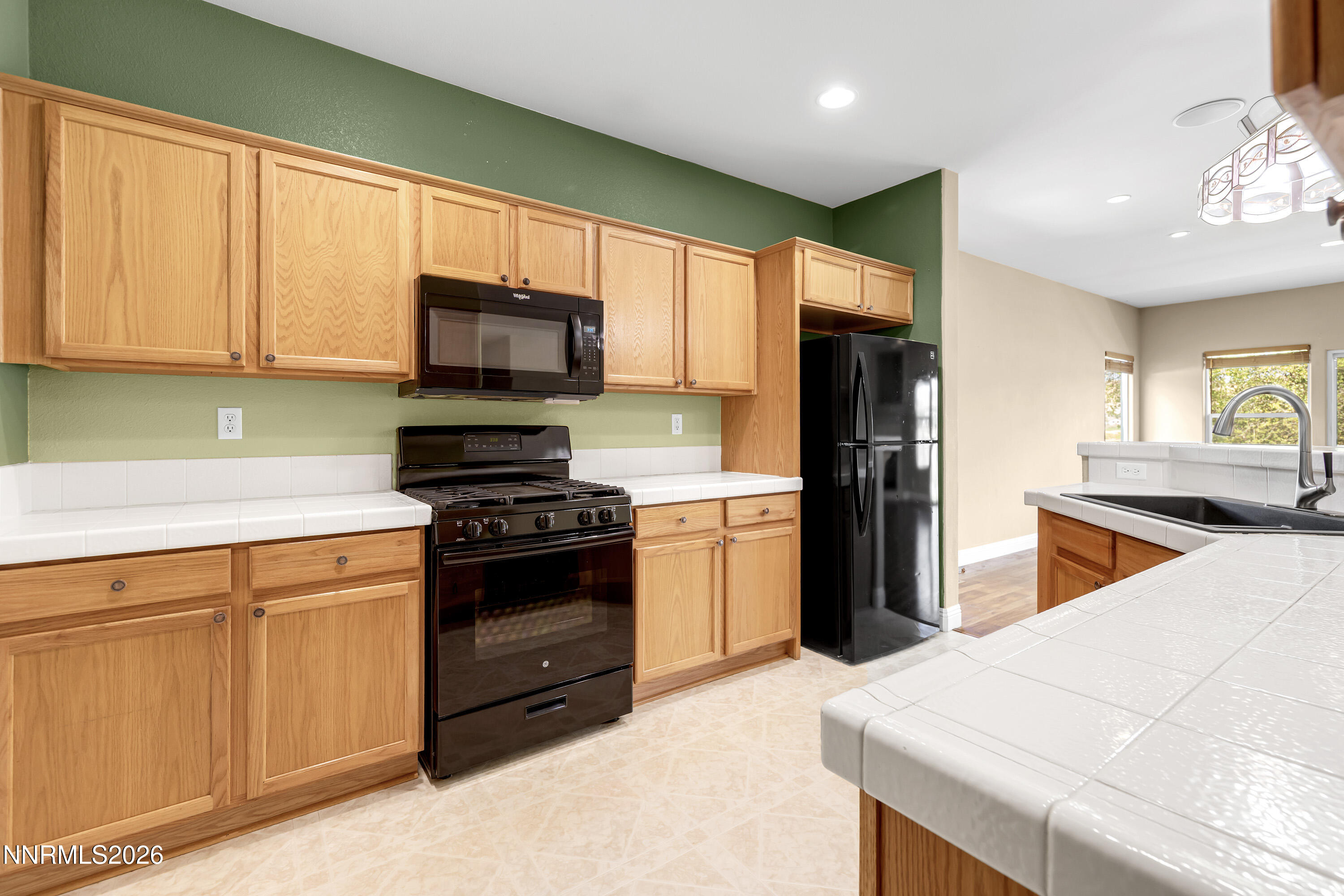 5582 Knoll View Way Property Photo 14