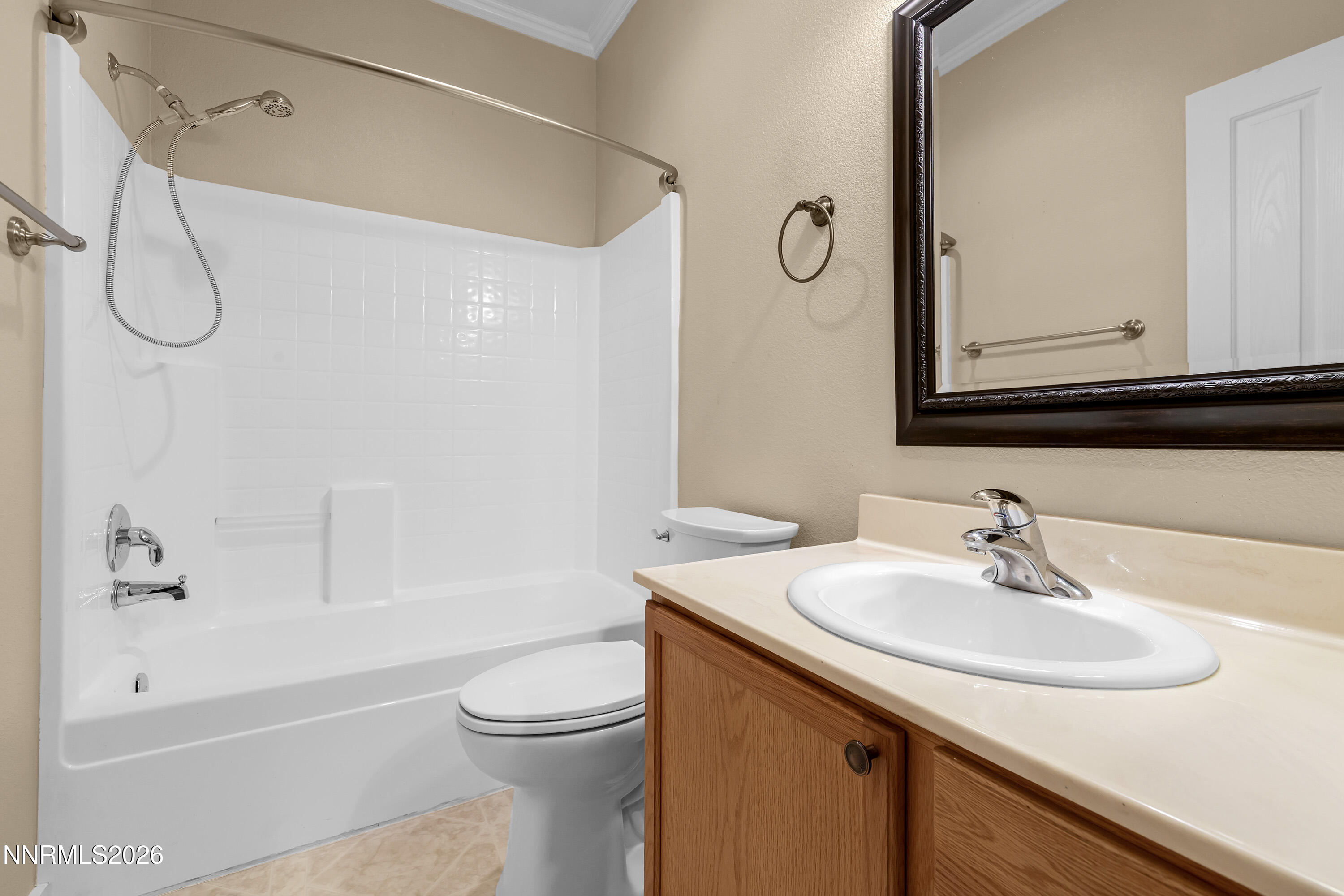 5582 Knoll View Way Property Photo 20