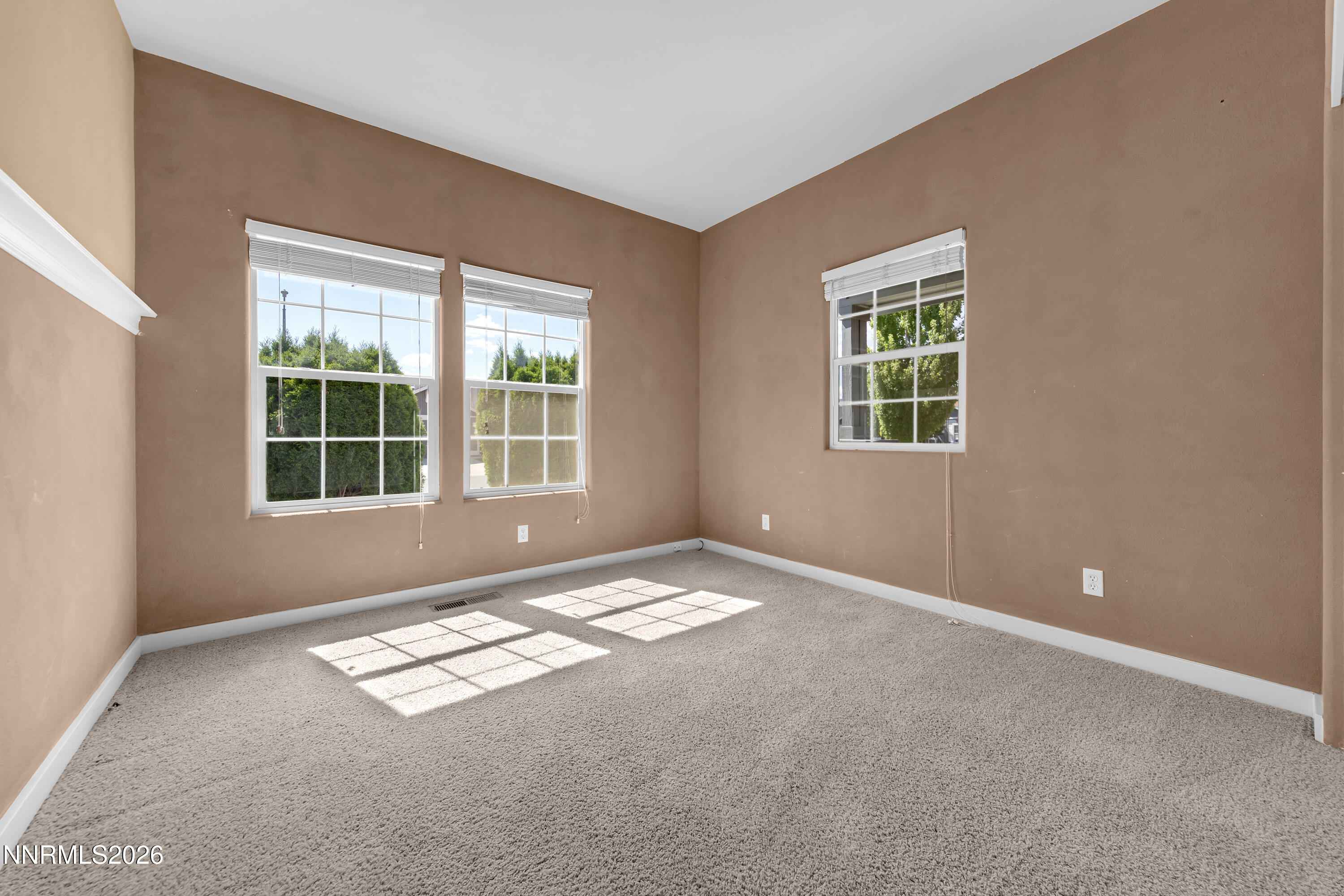 5582 Knoll View Way Property Photo 22