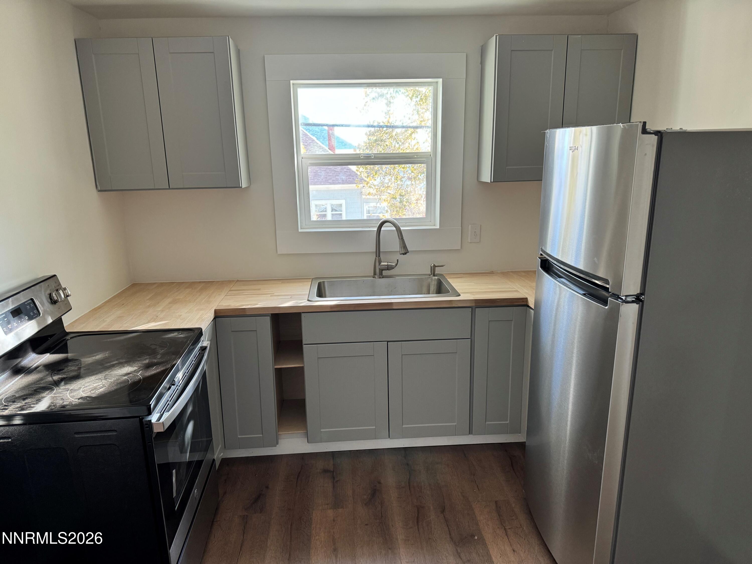 401 6th Street Property Photo 10