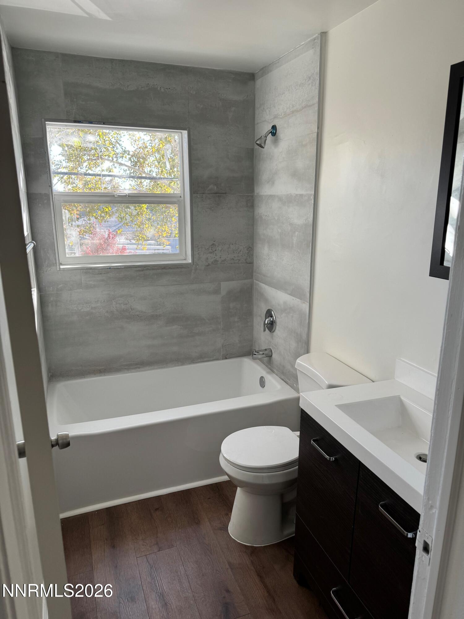 401 6th Street Property Photo 12