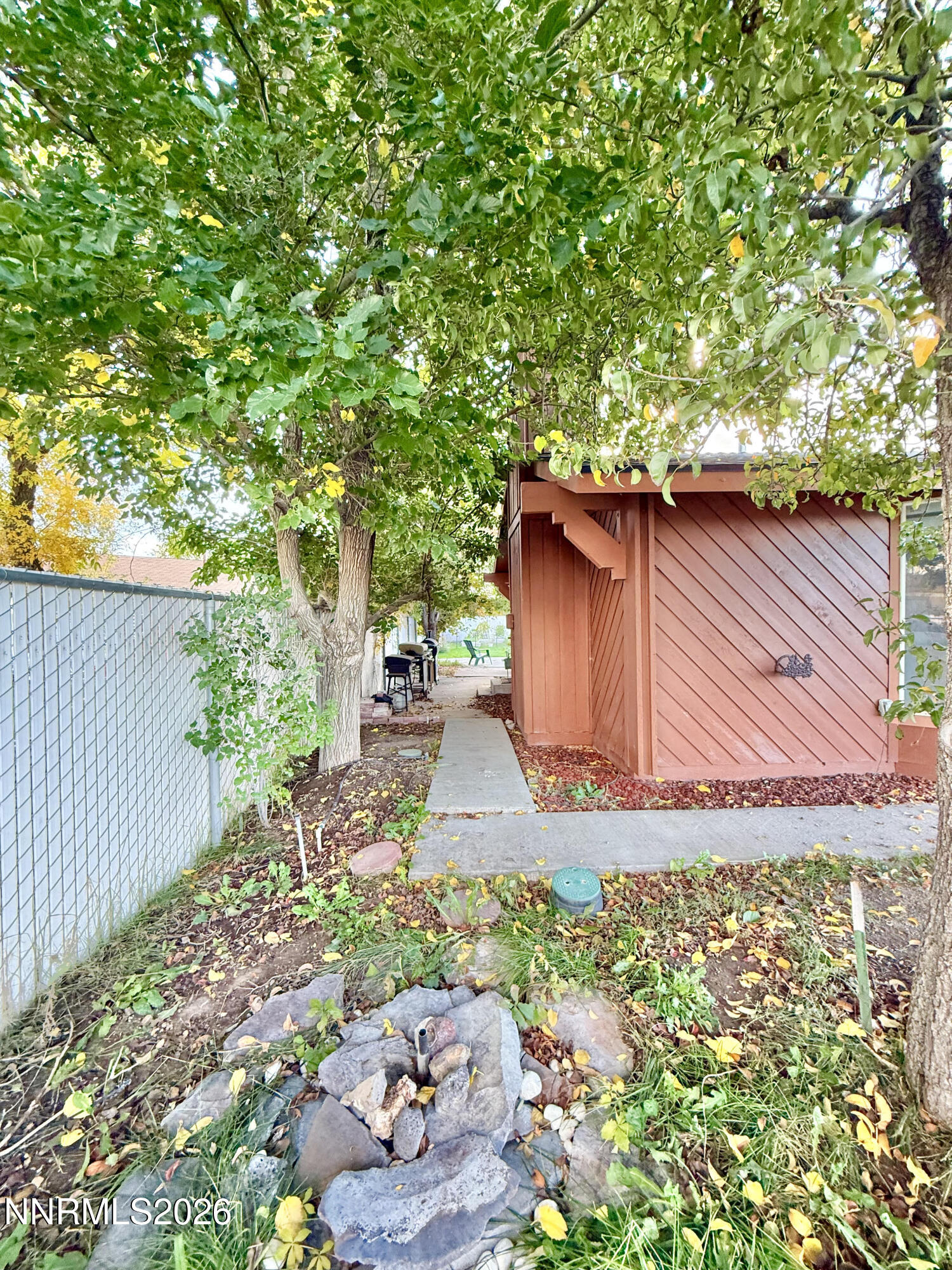 308 E 2nd Street Property Photo 6