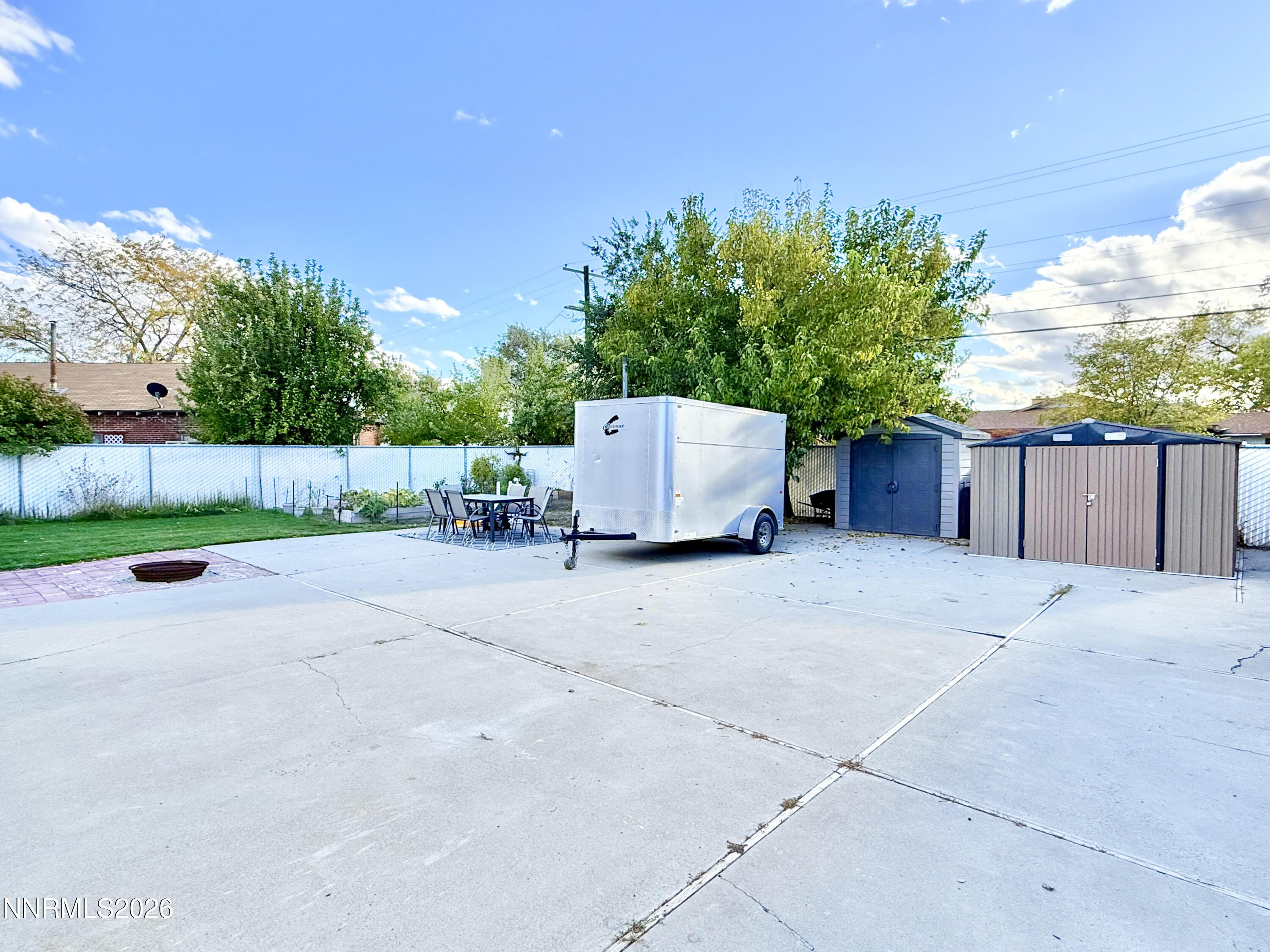 308 E 2nd Street Property Photo 13