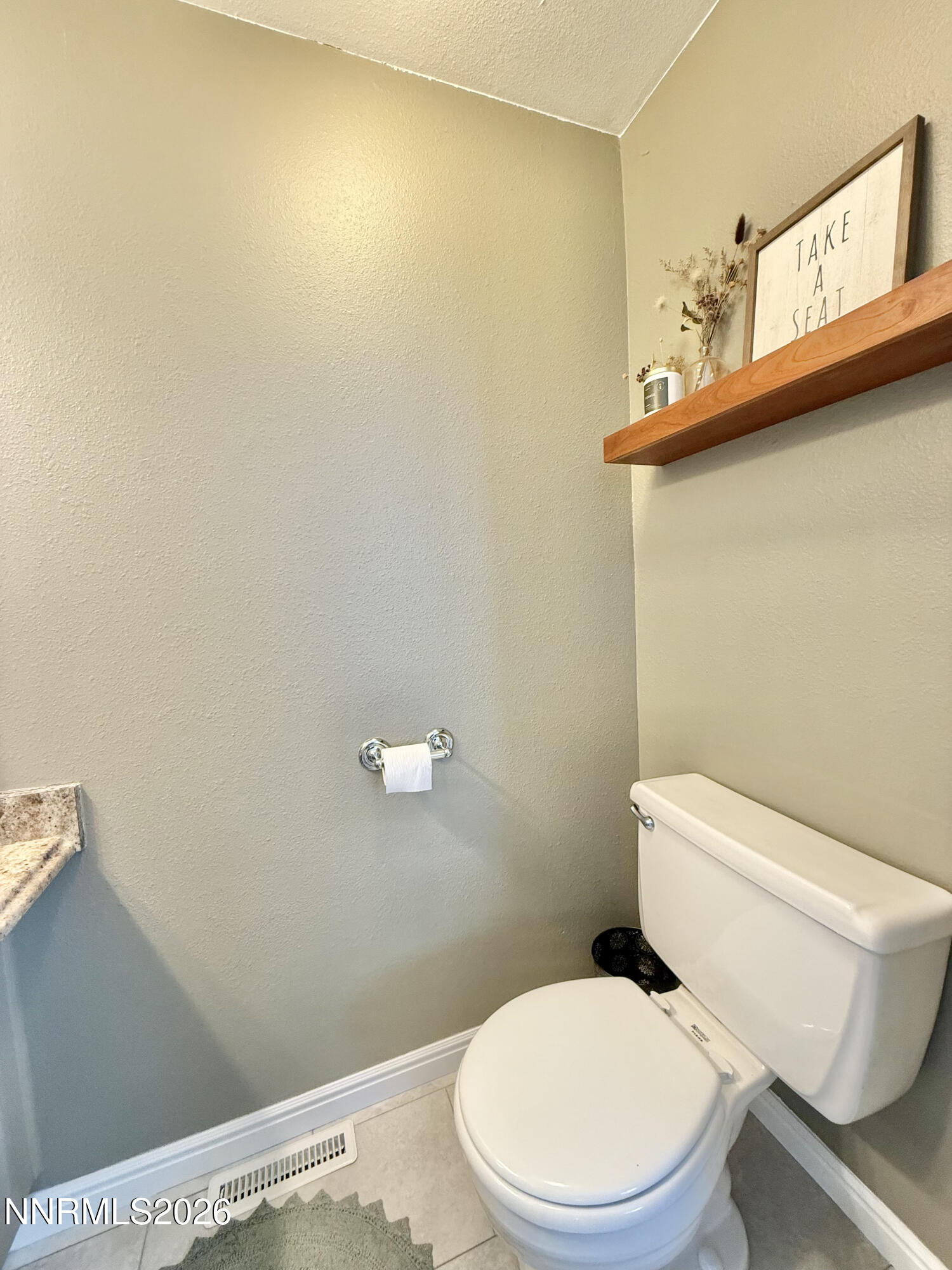 308 E 2nd Street Property Photo 39