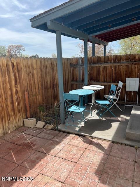 841 W Center Street Property Photo 3