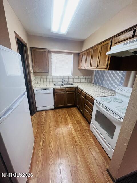 841 W Center Street Property Photo 6