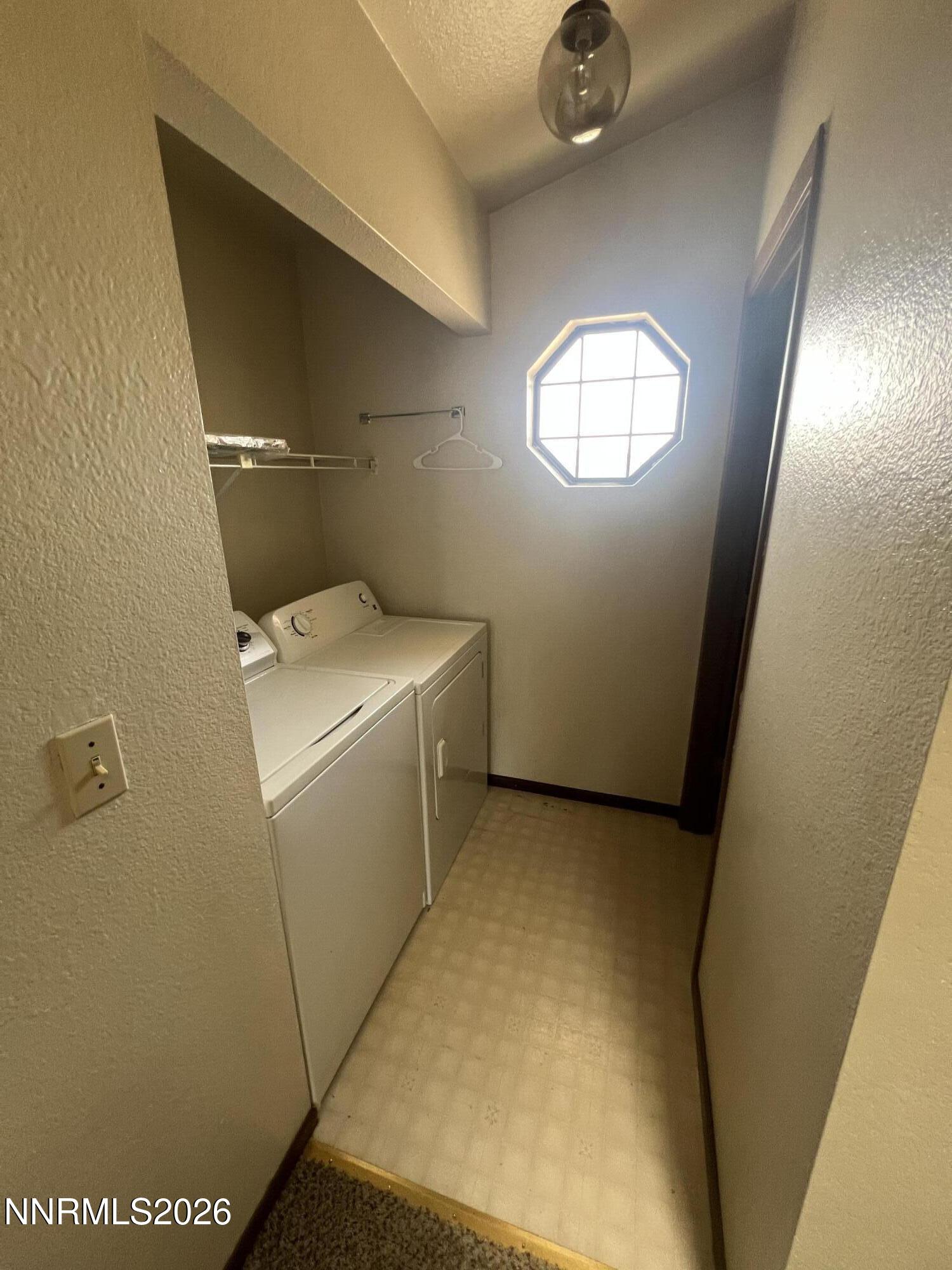 861 W Center Street Property Photo 7
