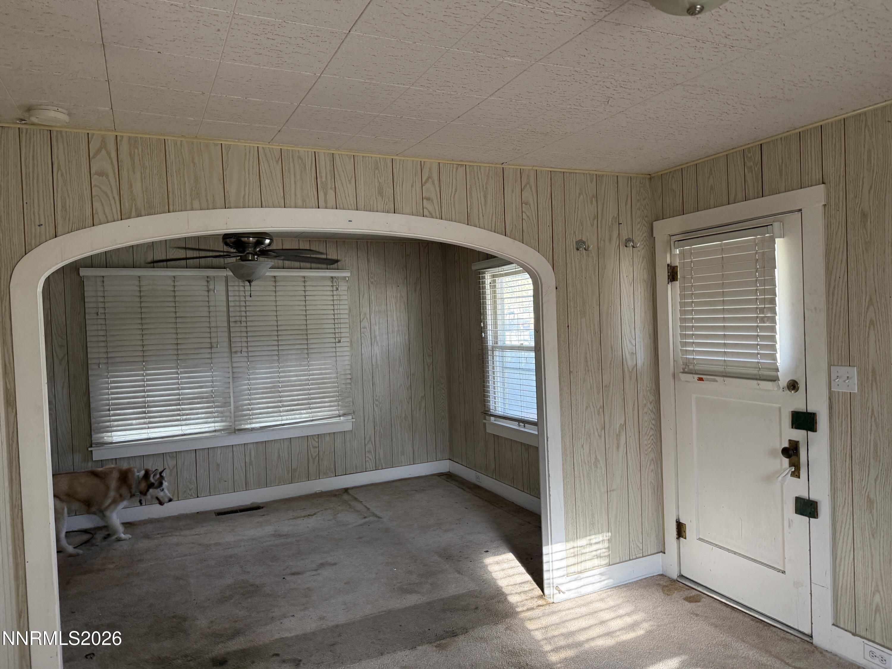 415 E Lee Street Property Photo 4