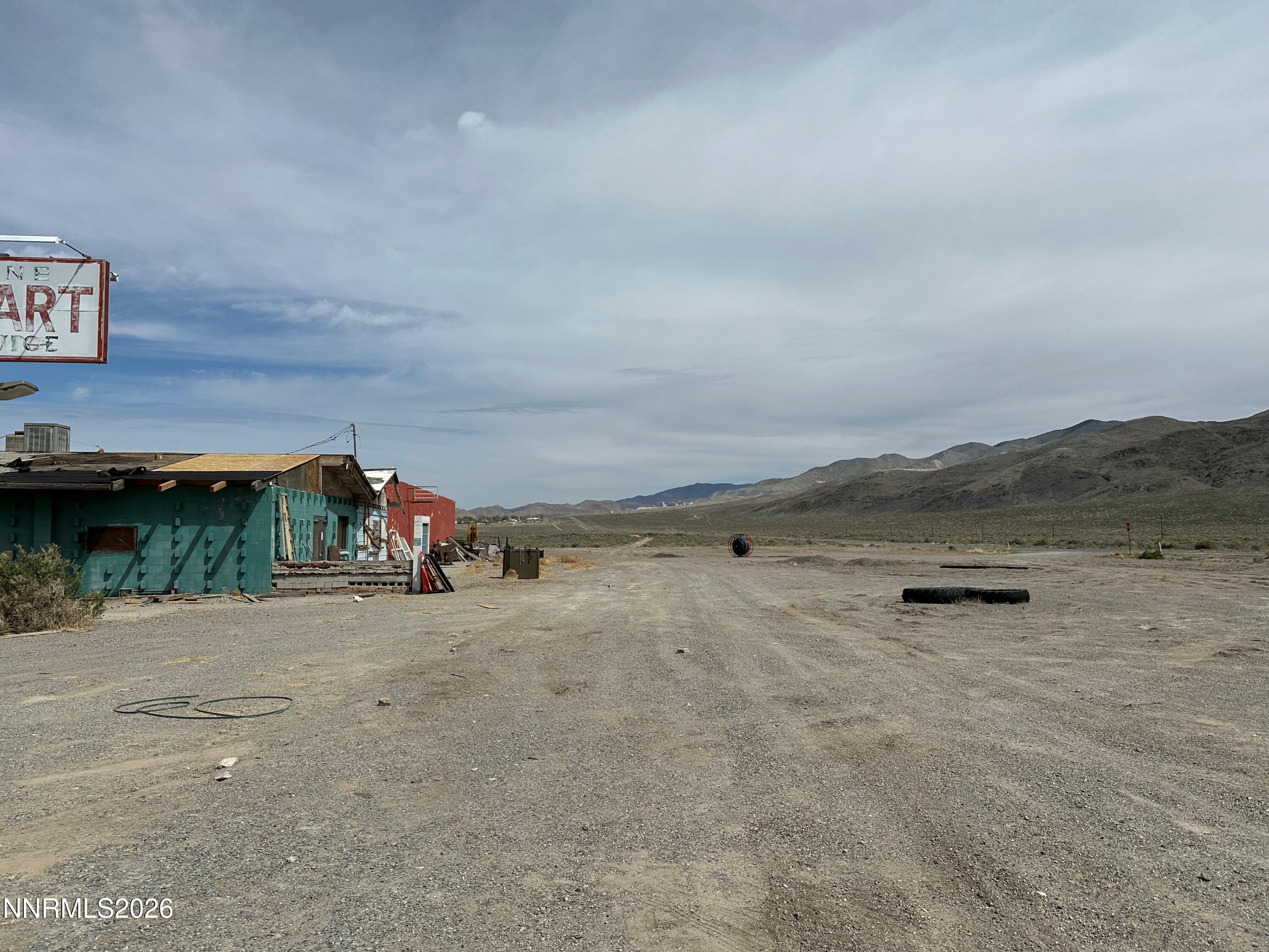 6735 Nevada 361 Property Photo 2