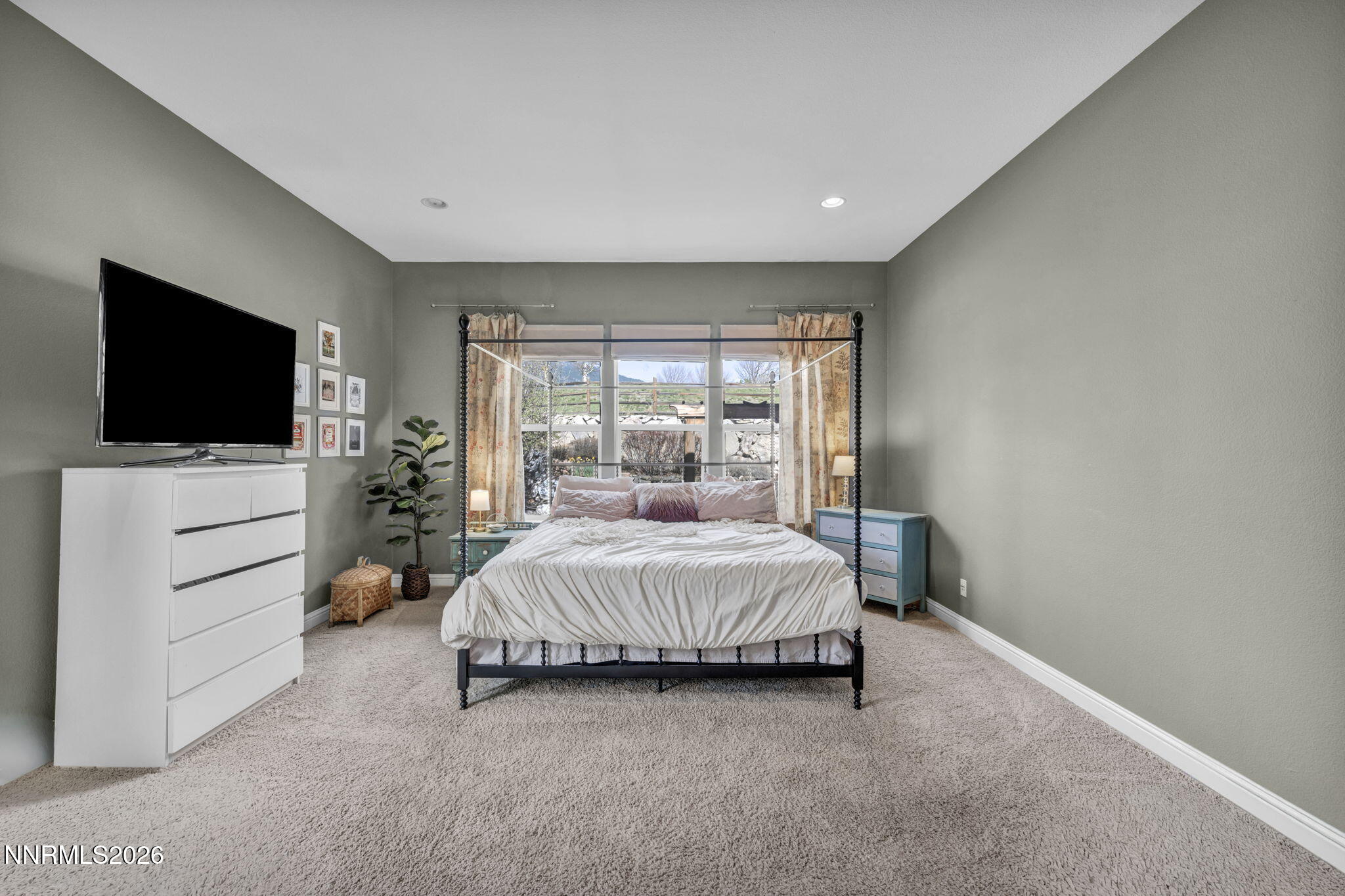 2862 Voight Canyon Drive Property Photo 12