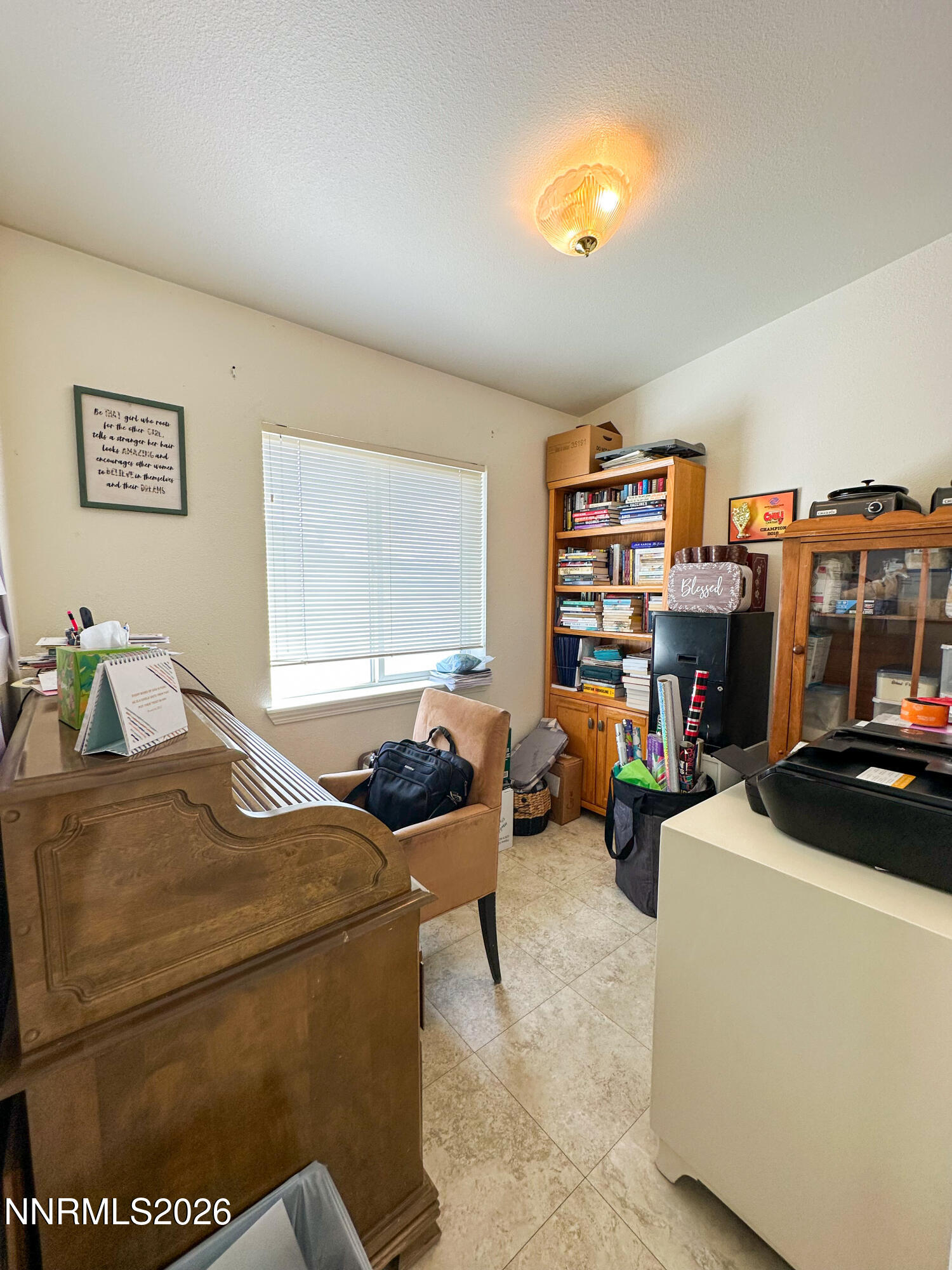 300 Mesa Way Property Photo 11