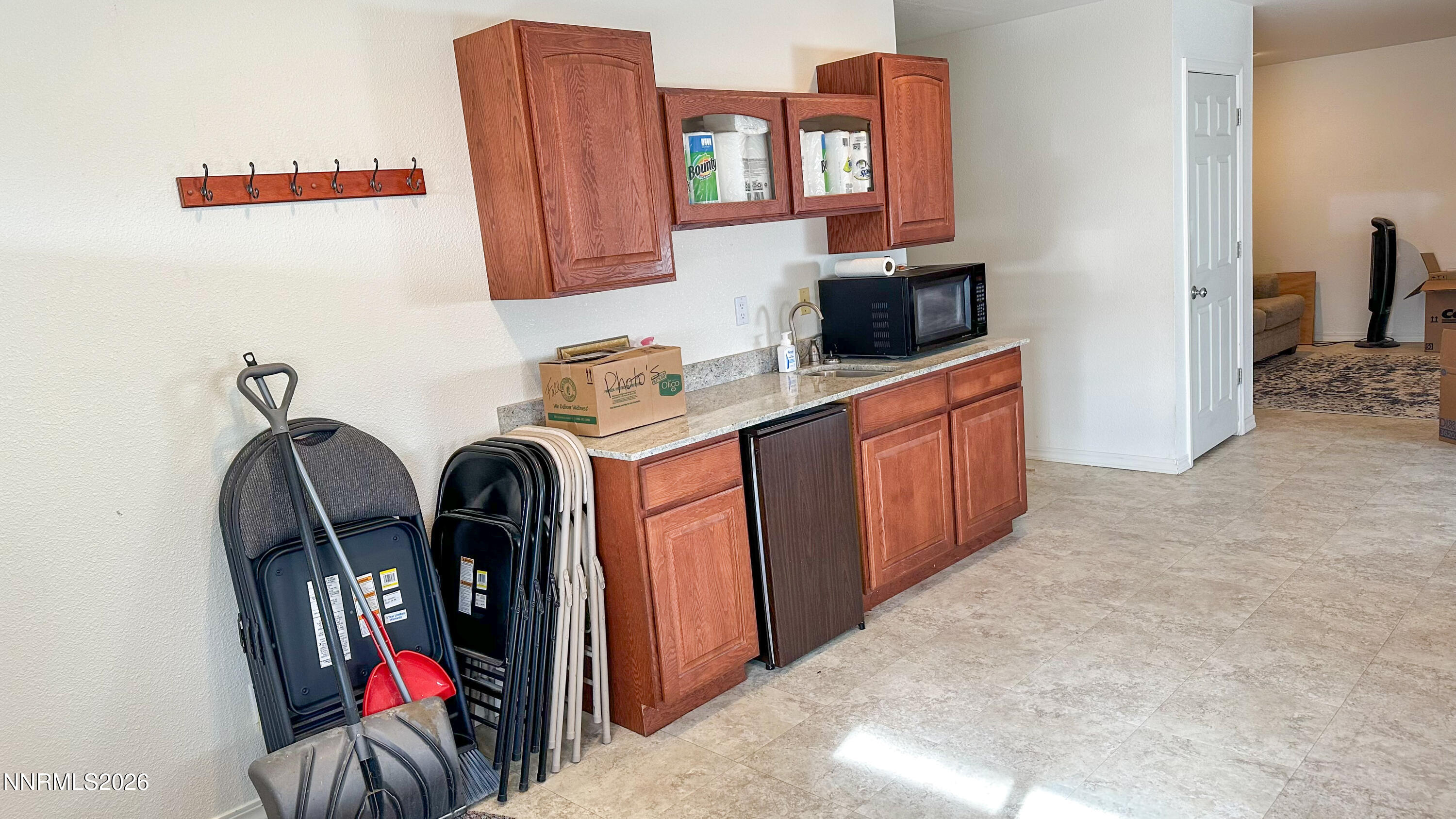 300 Mesa Way Property Photo 13