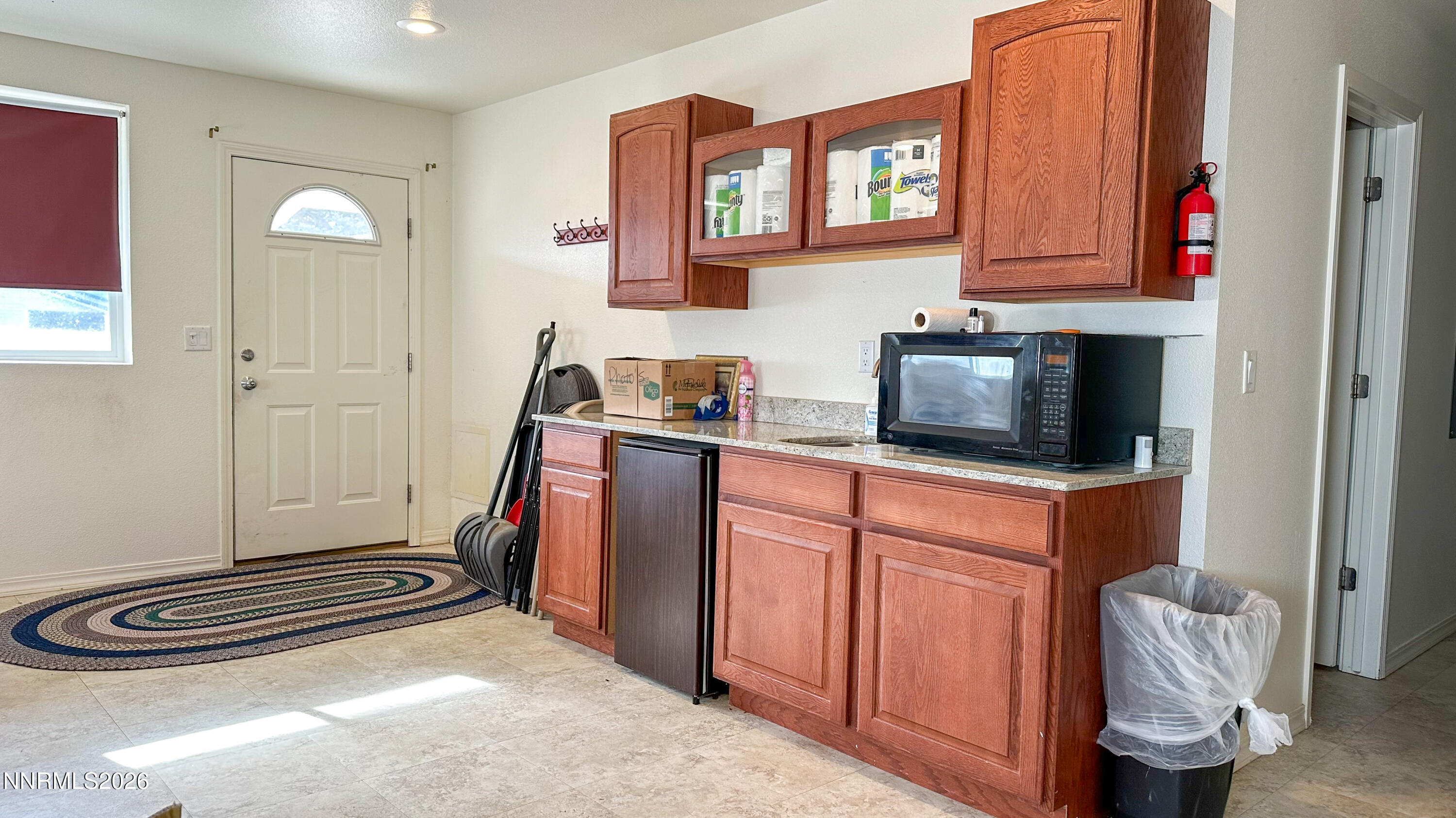300 Mesa Way Property Photo 14