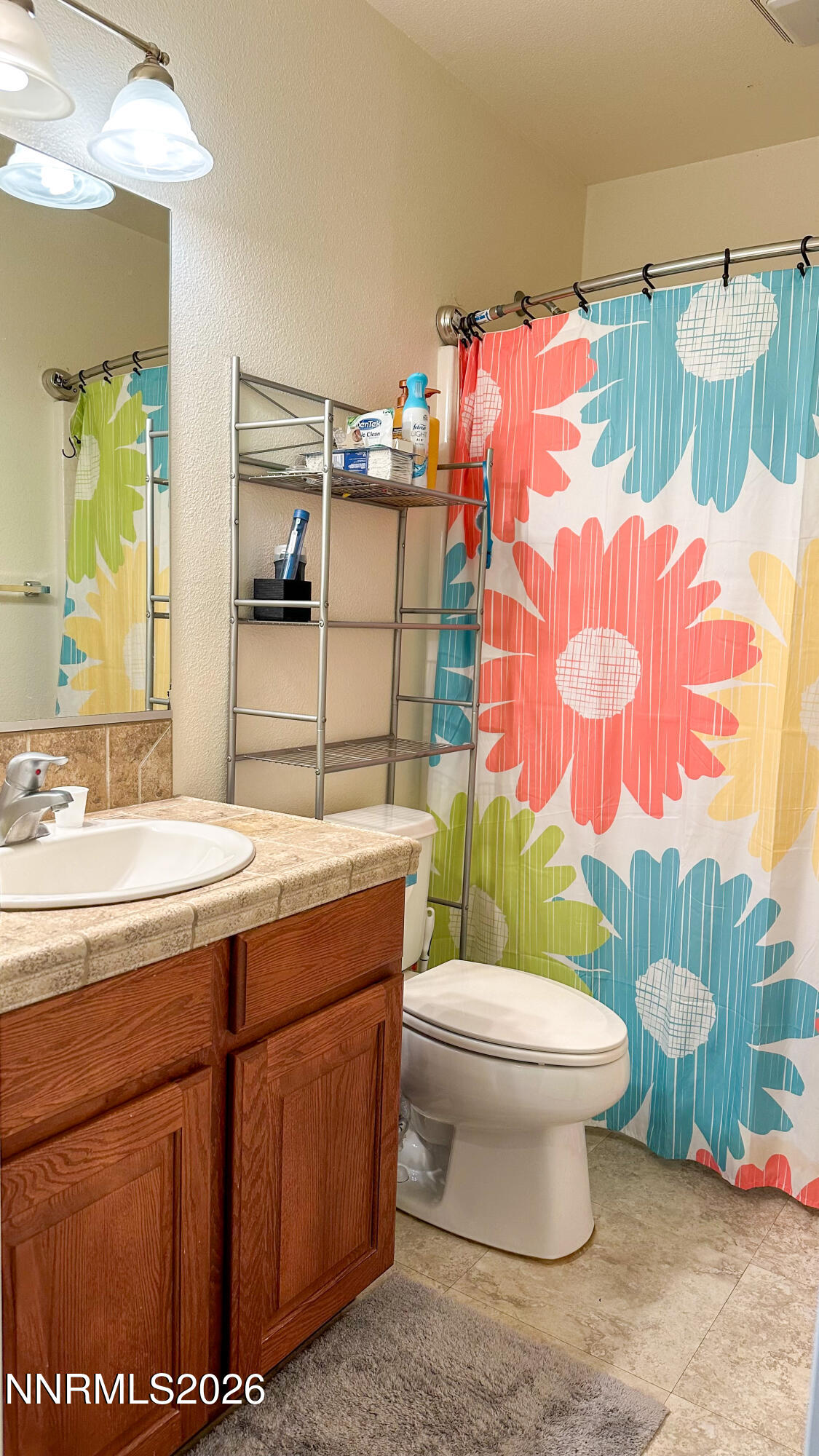 300 Mesa Way Property Photo 16