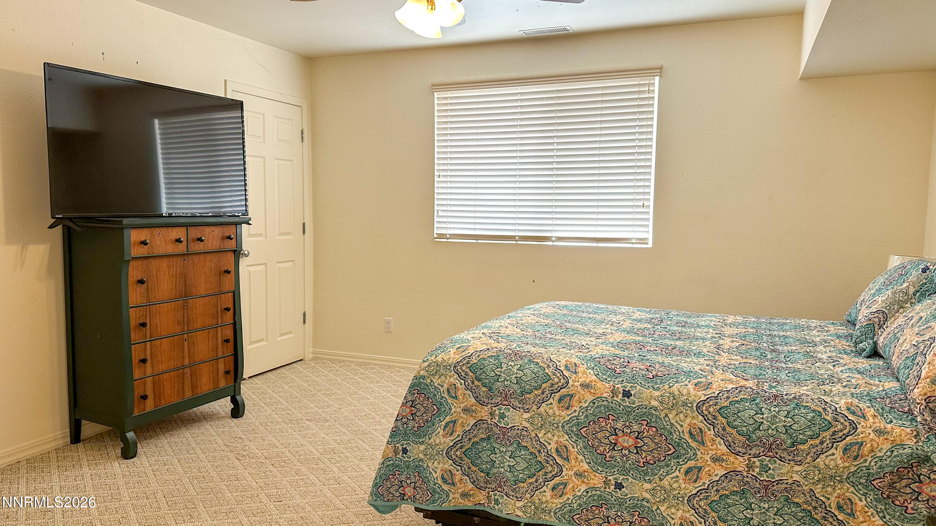 300 Mesa Way Property Photo 17