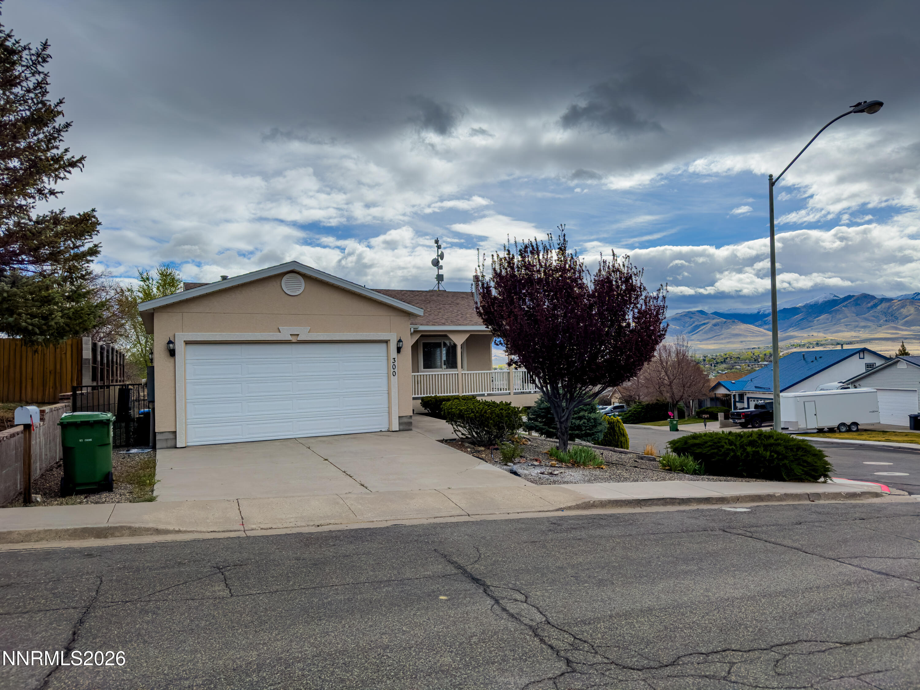300 Mesa Way Property Photo 21