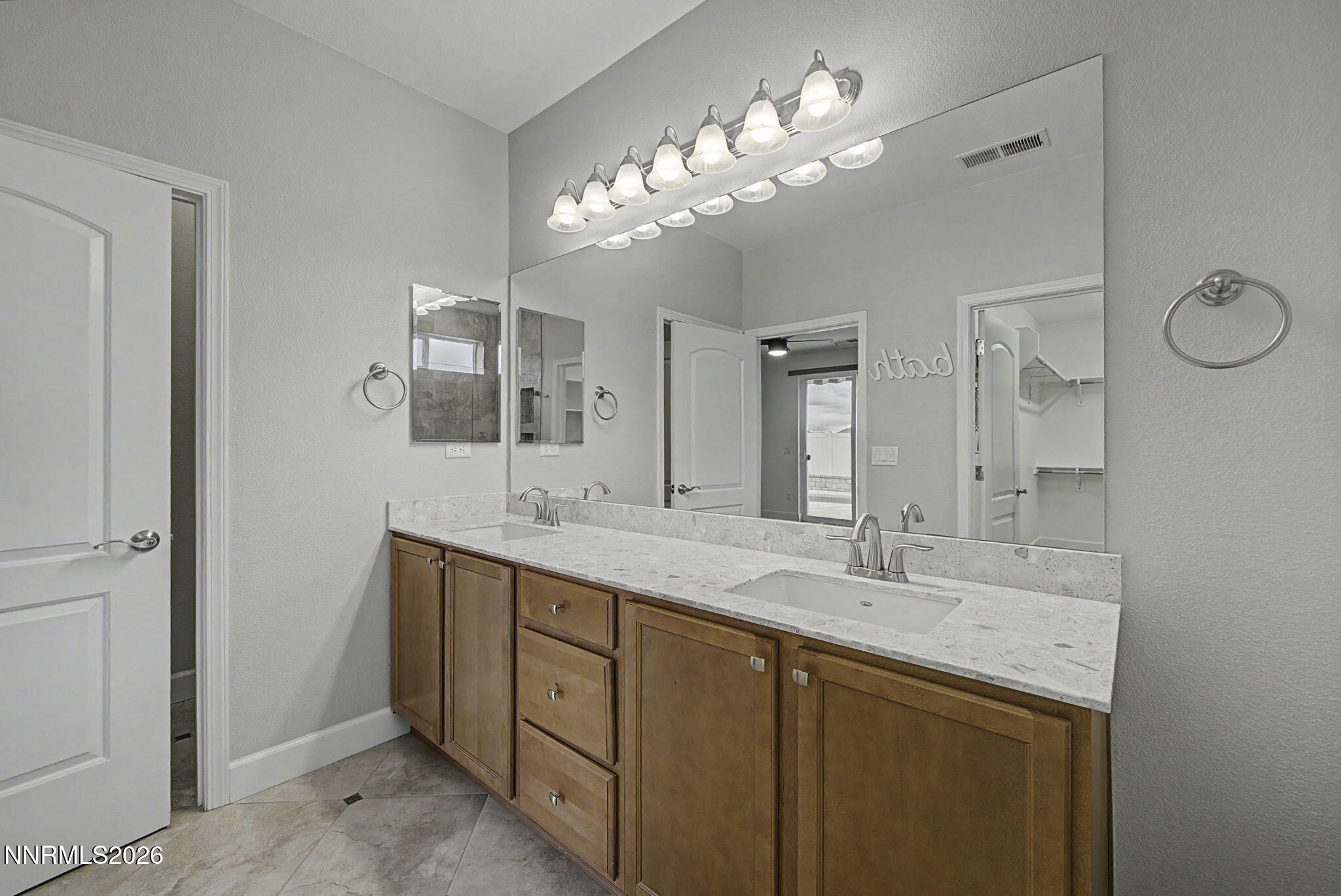 9615 Declan Drive Property Photo 24