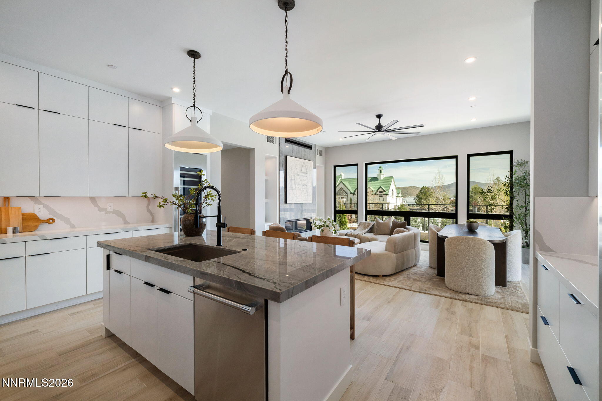 84 Caballada Street Property Photo 11