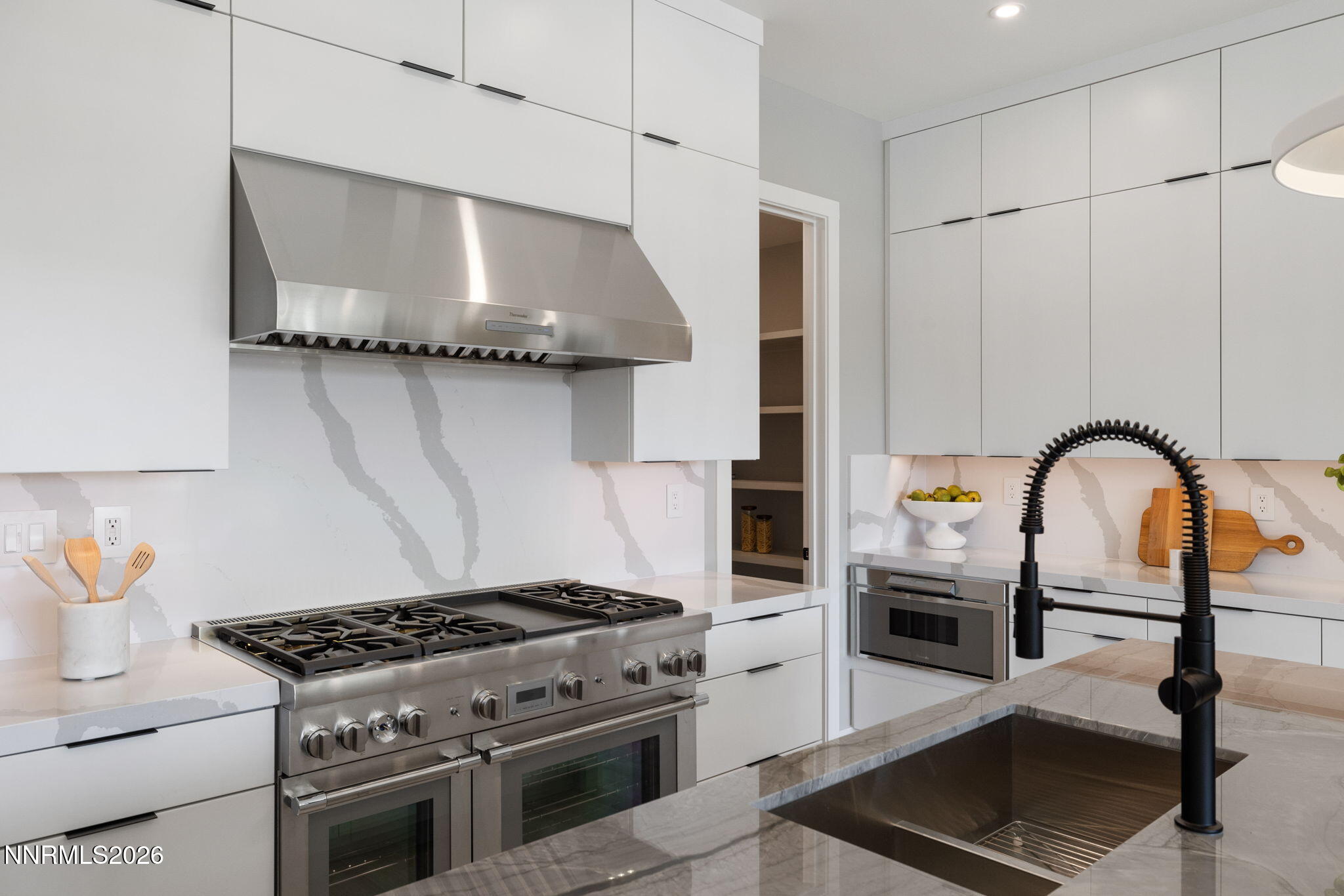 84 Caballada Street Property Photo 14