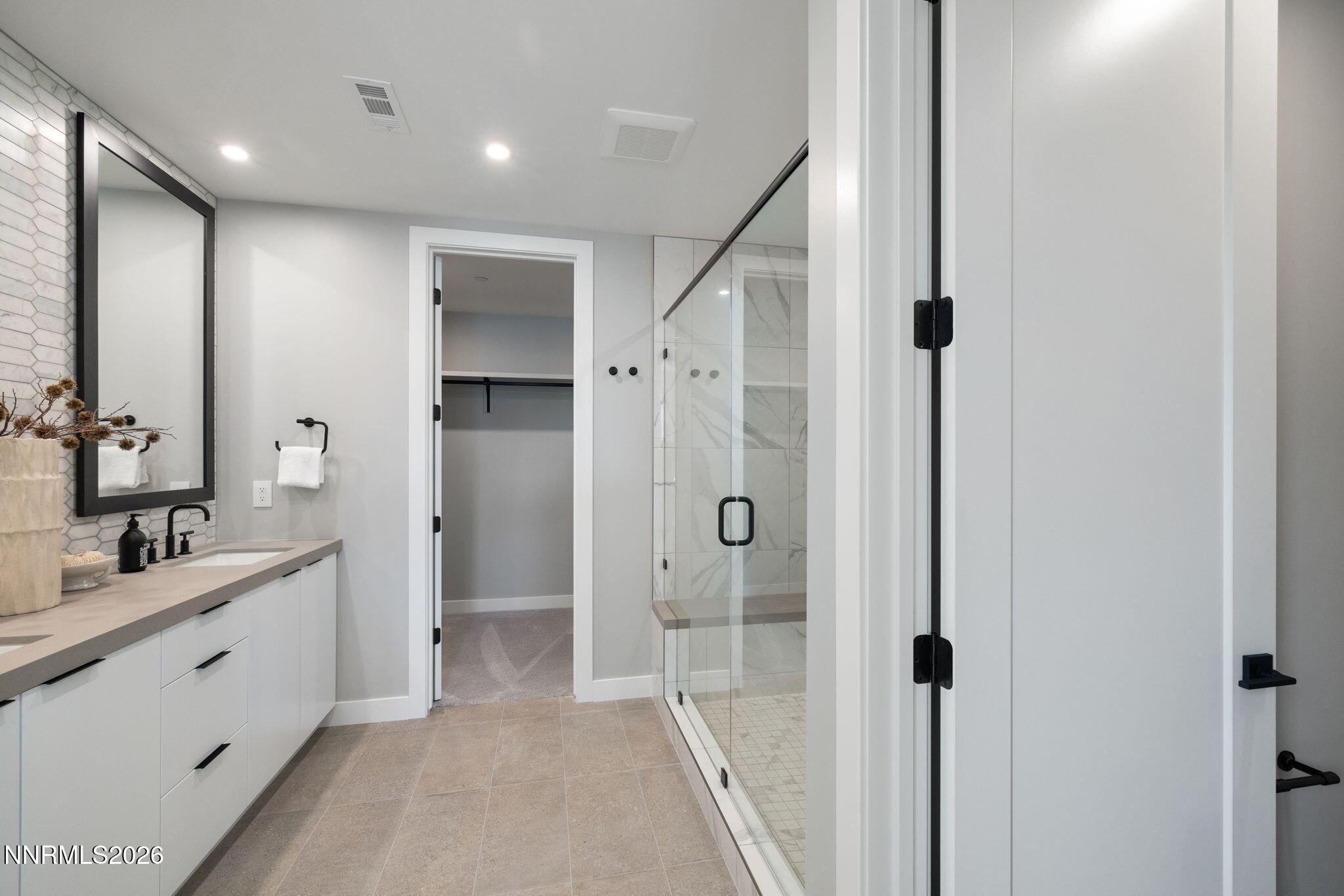 84 Caballada Street Property Photo 33